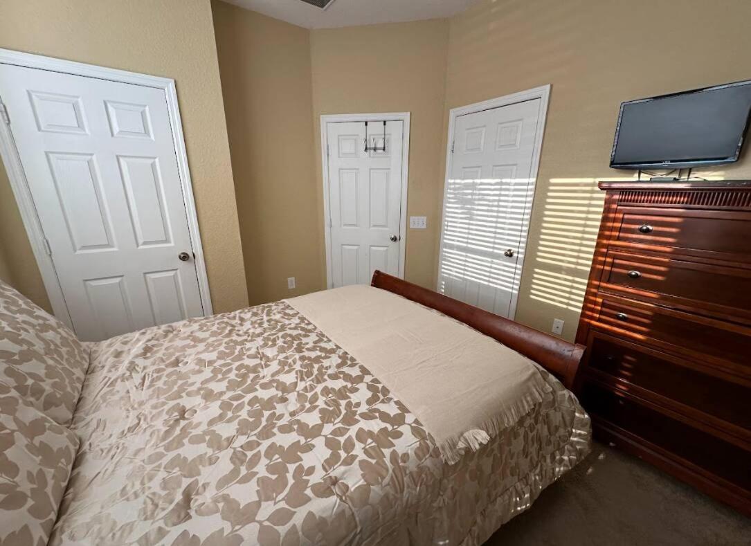 Water Park Fun In Windsor Hills: 3br3ba *