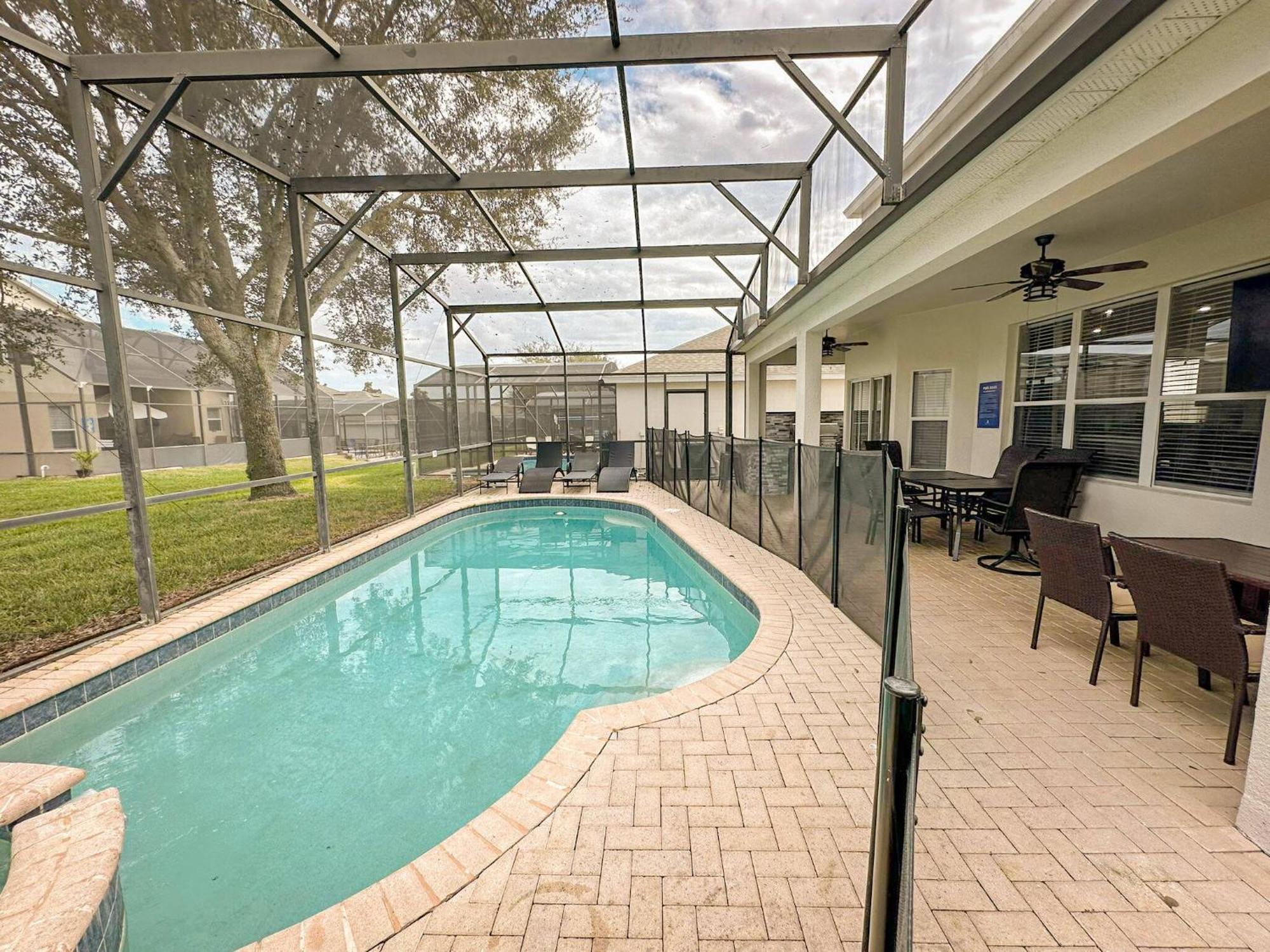 Holiday home Family Fun 6br Poolside W Water Park Game