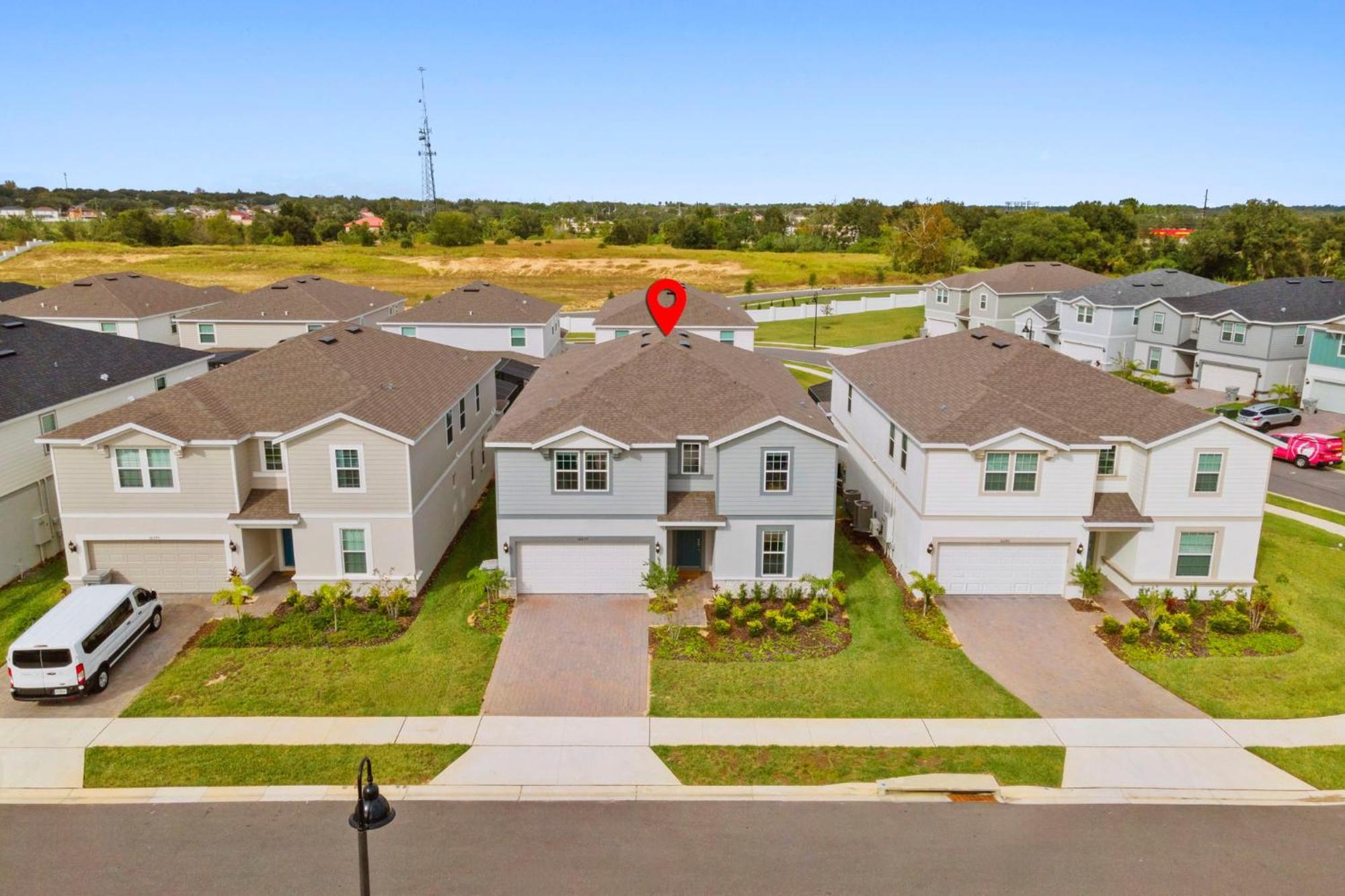 10 Bedroom- 8 Bathroom- Windsor Cay 16276sk