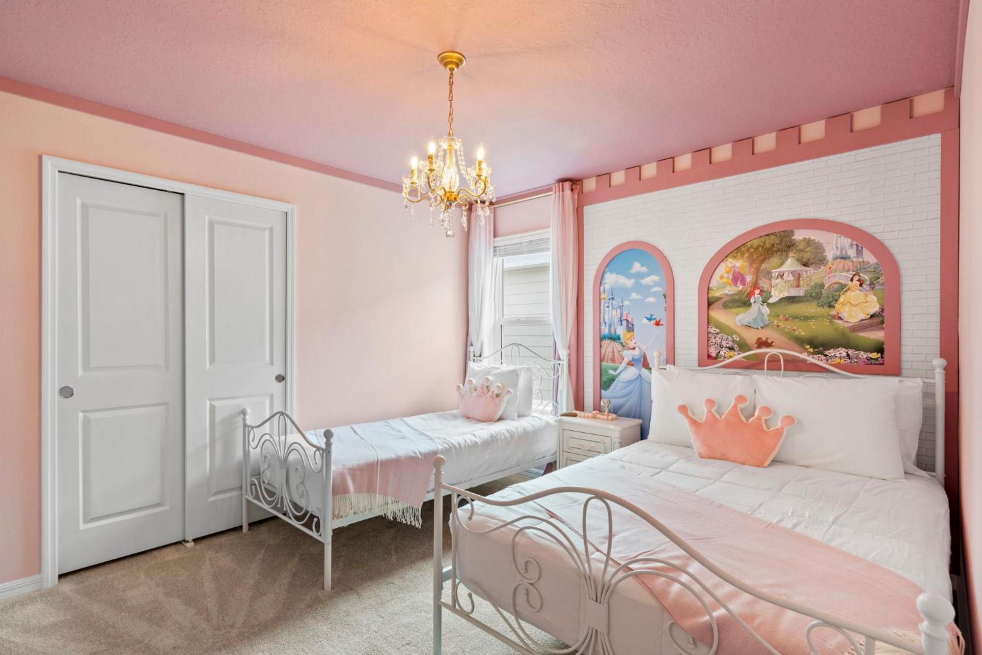 10 Bedroom- 8 Bathroom- Windsor Cay 16276sk Holiday home Orlando