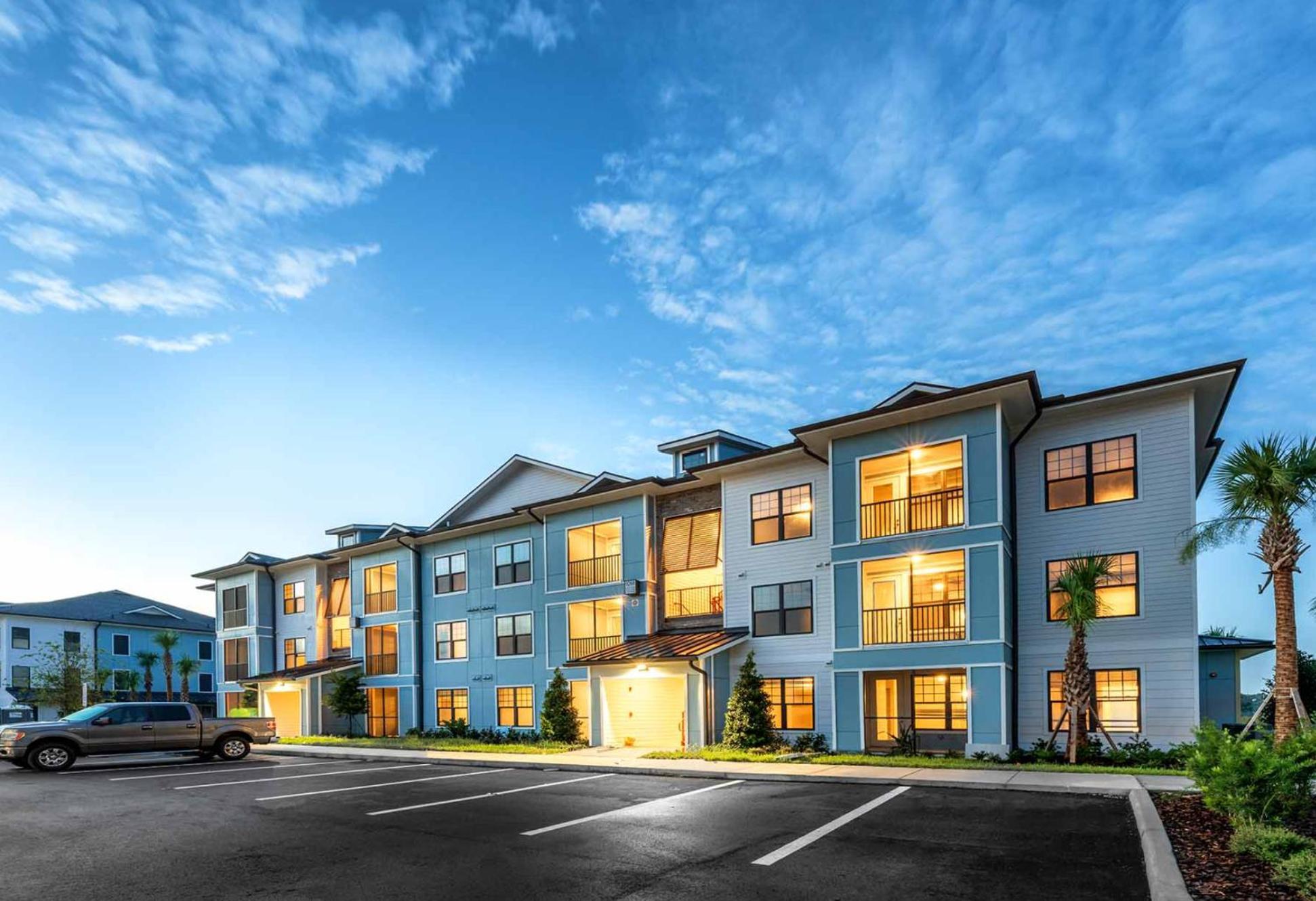 Full Apartment, Pet-friendly, King Bed, 15 Min To Parks, Resort-style Amenities *