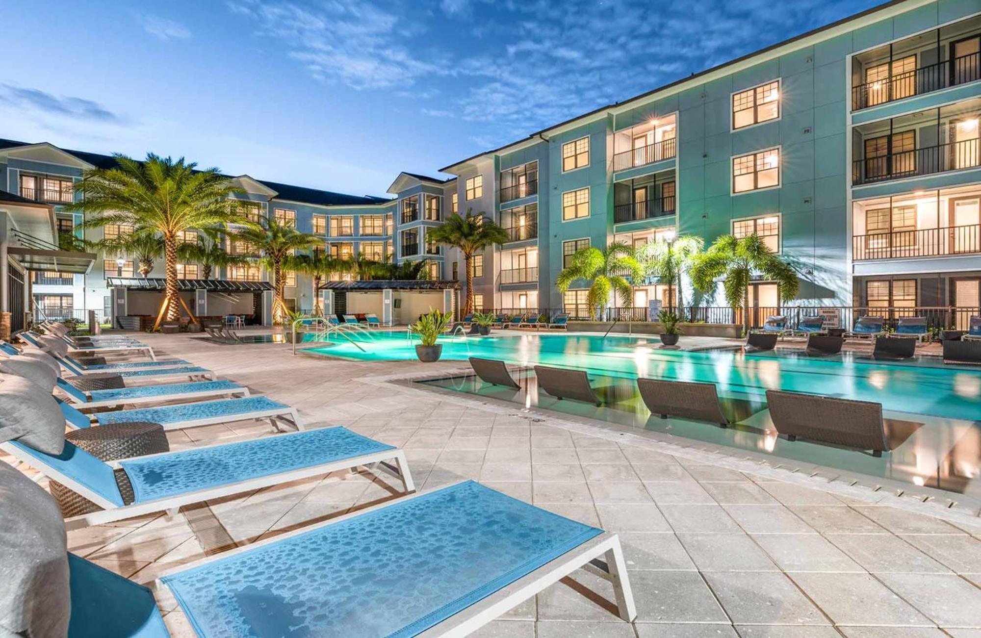 Full Apartment, Pet-friendly, King Bed, 15 Min To Parks, Resort-style Amenities