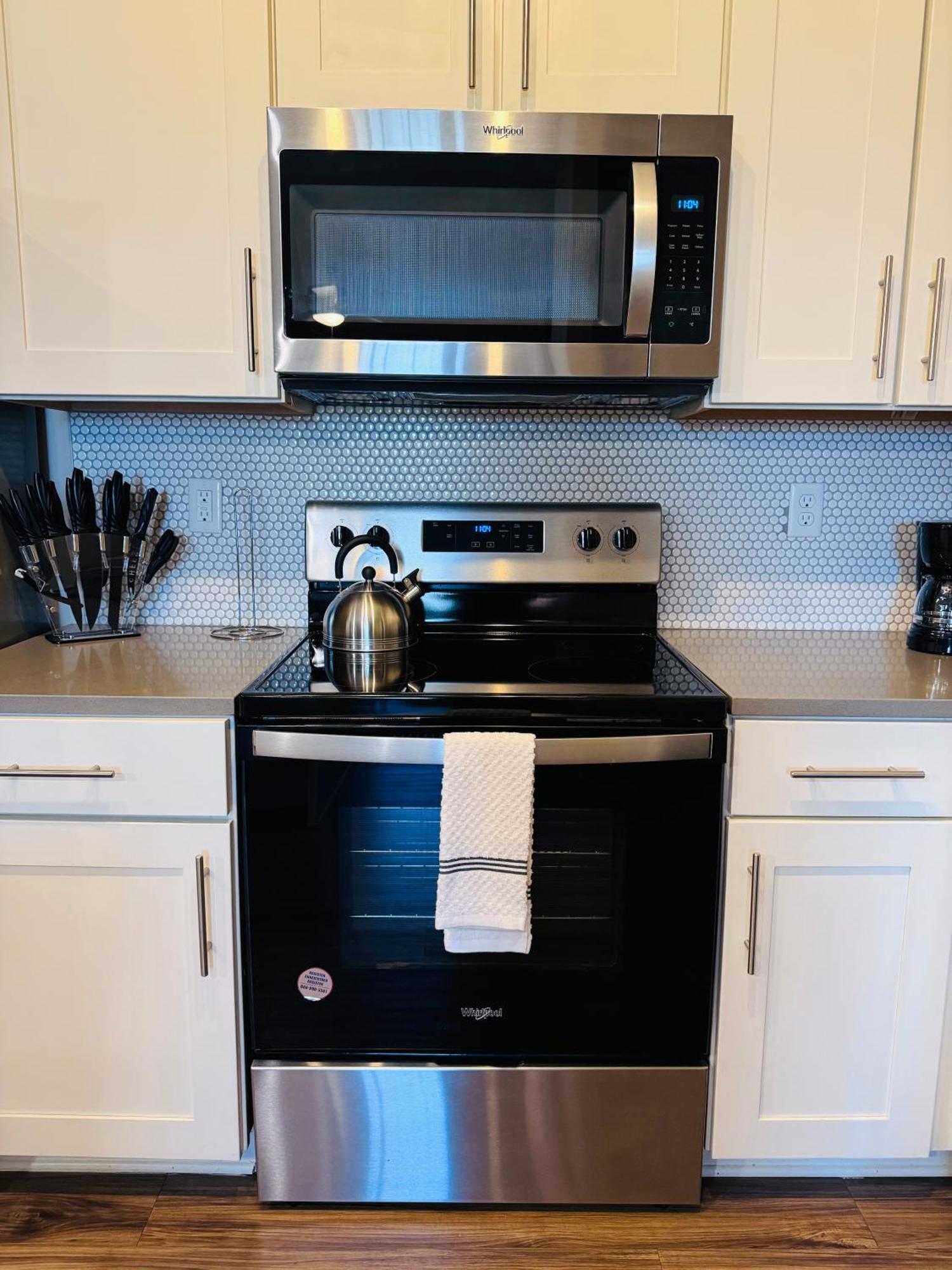 Apartment Full Apartment, Pet-friendly, King Bed, 15 Min To Parks, Resort-style Amenities