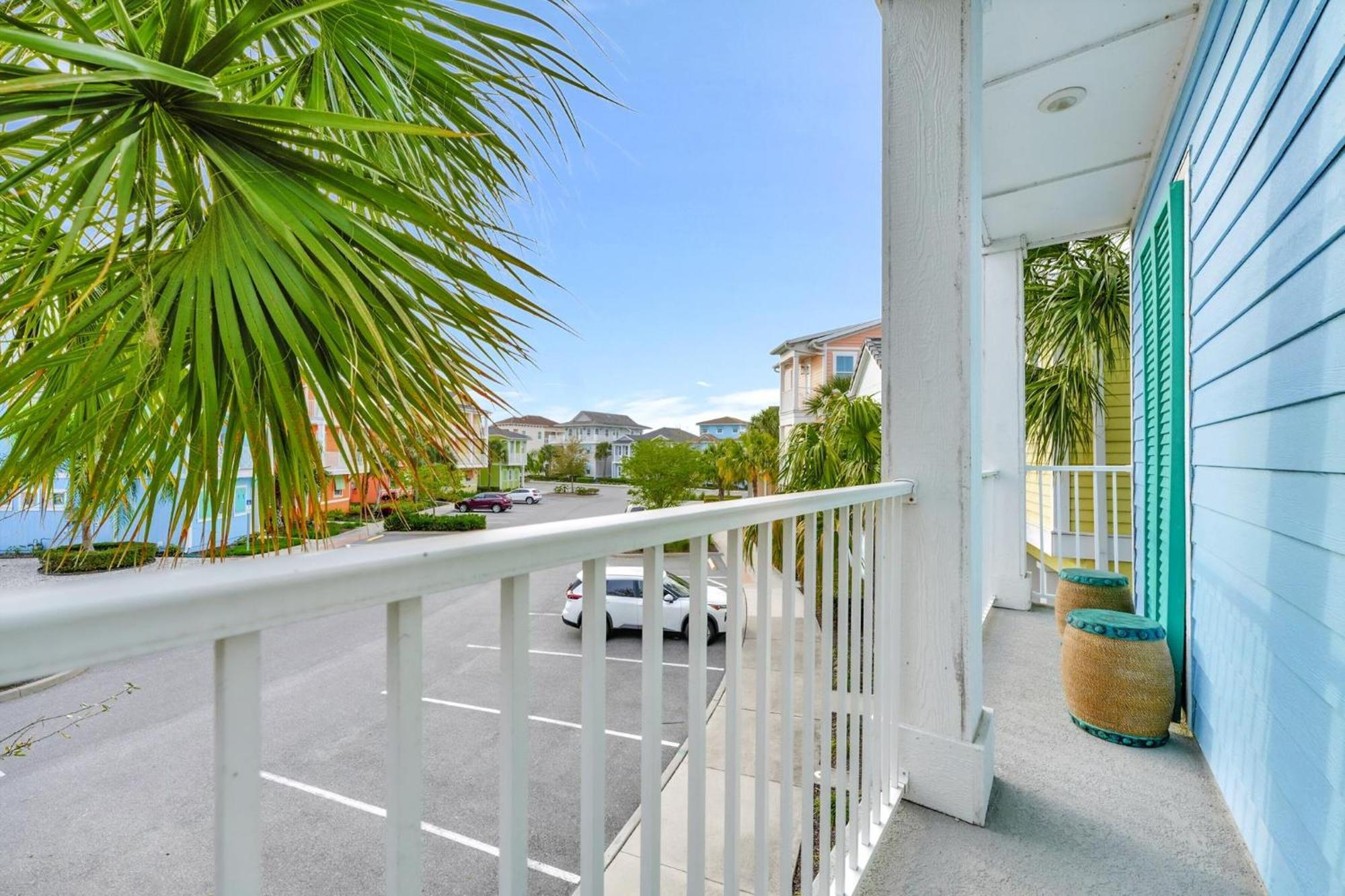 Seas The Day Near With Margaritaville Access - 8001ff
