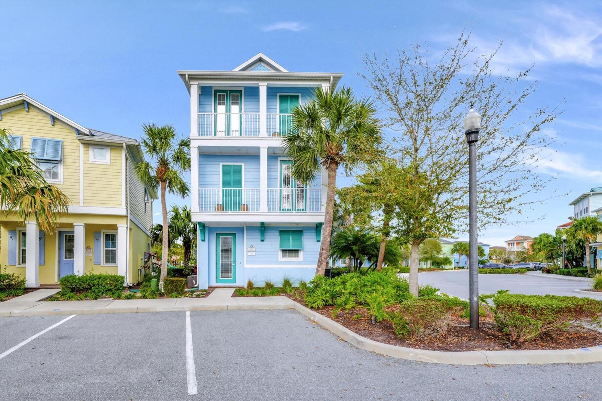 Seas The Day Near With Margaritaville Access - 8001ff Holiday home