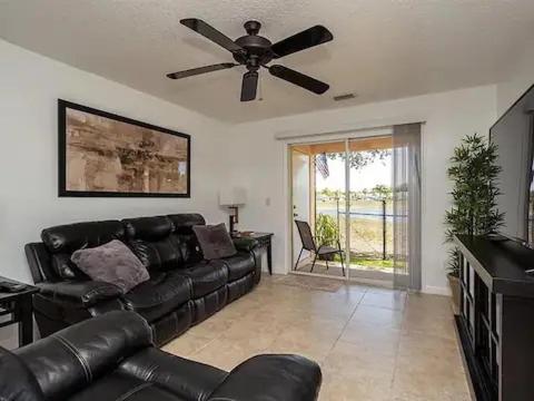 Apartment 2br 2ba Retreat 10 Min From Int Airport *