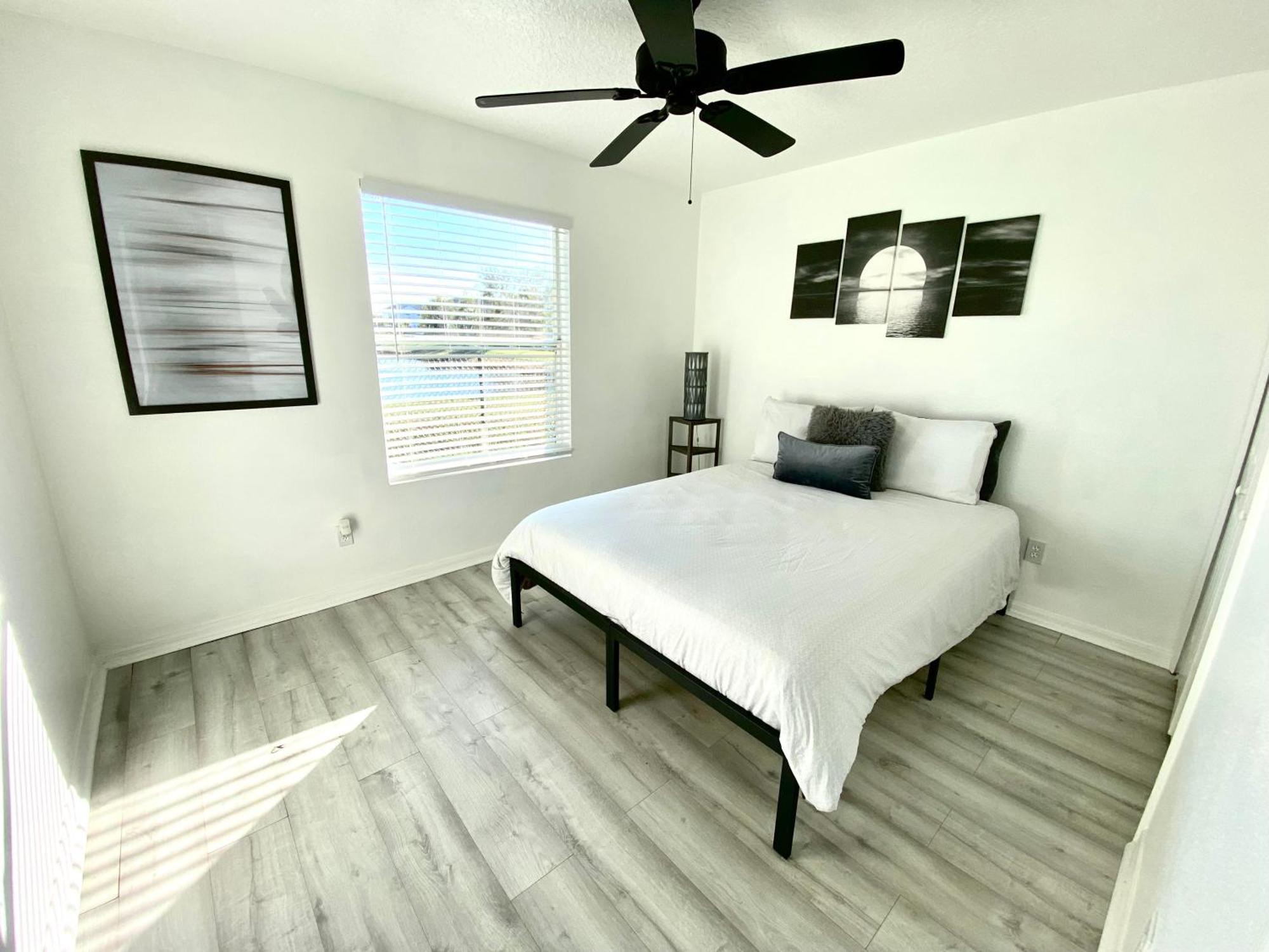 2br 2ba Retreat 10 Min From Int Airport Apartment