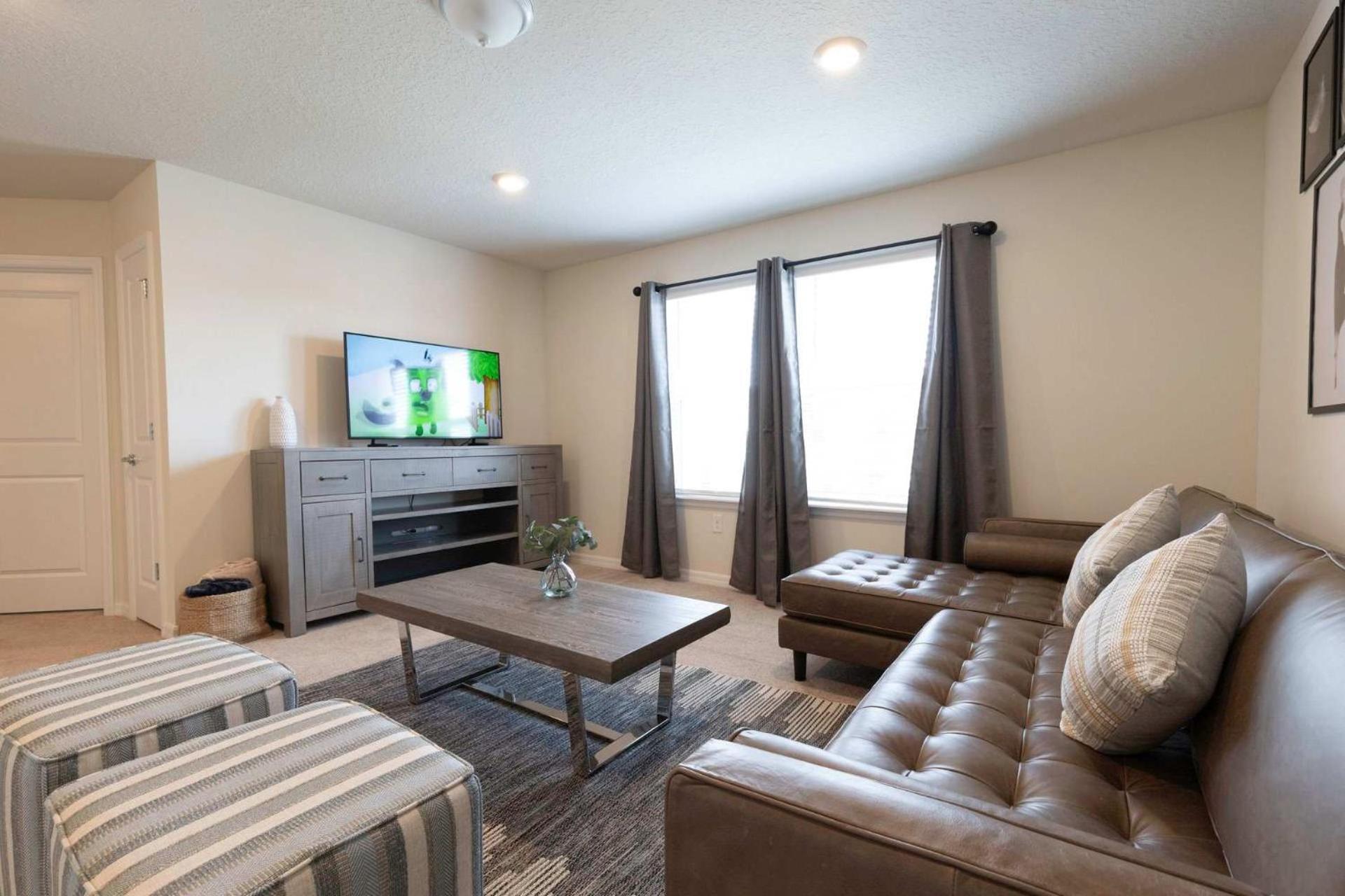 Holiday home Family Friendly 5br Pool Patio & For 10 *