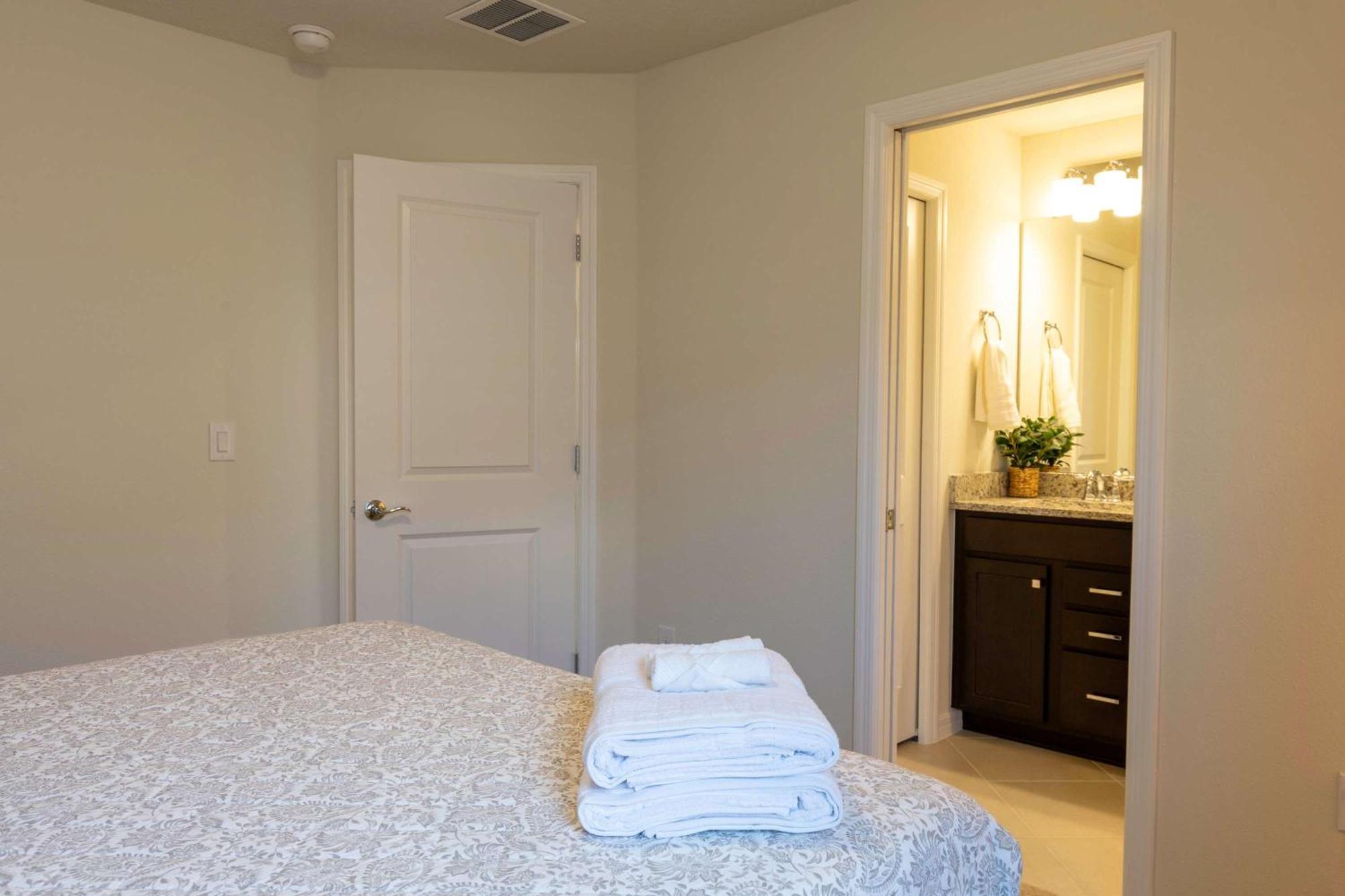 Family Friendly 5br Pool Patio & For 10 * Orlando