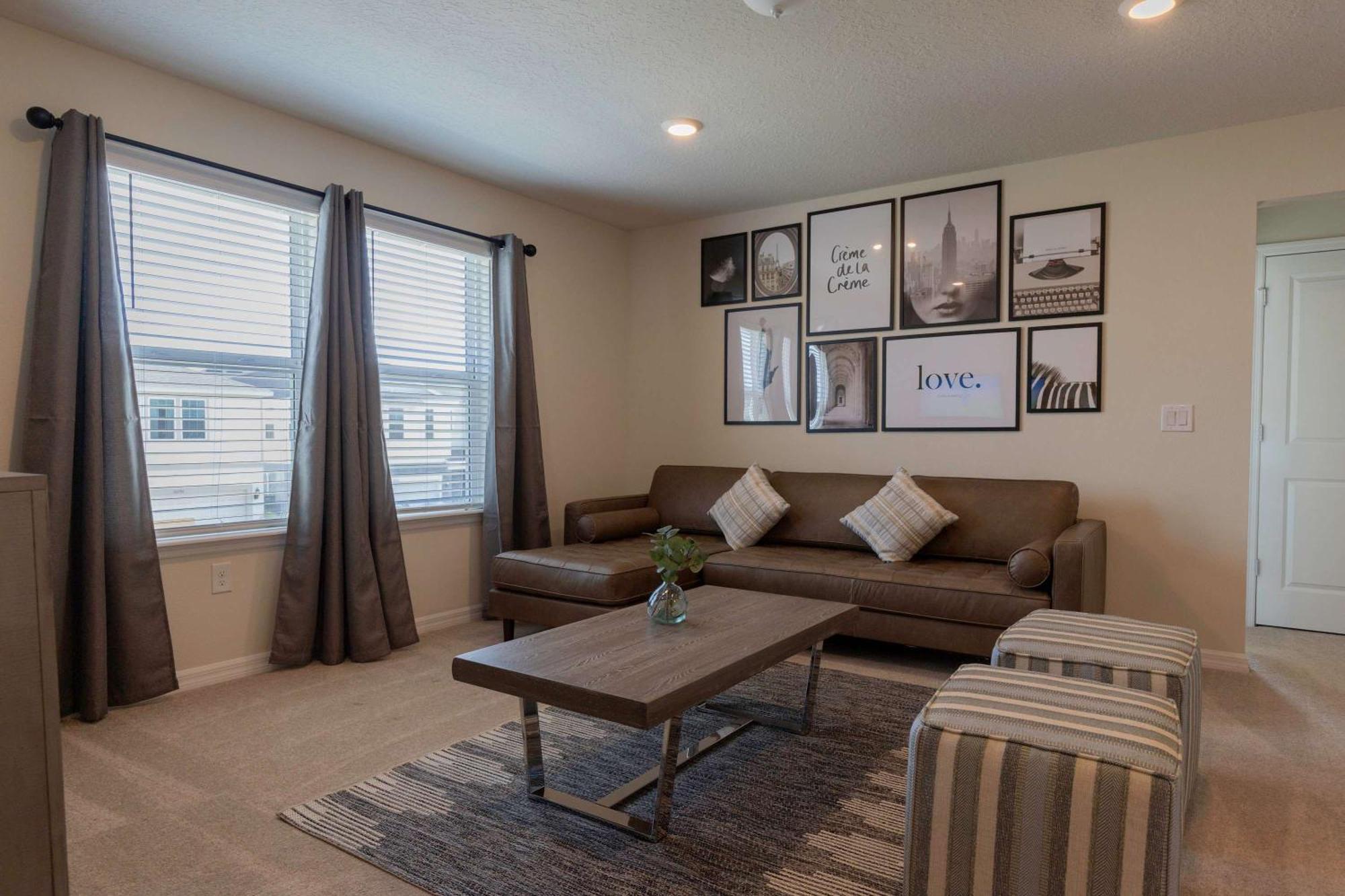 Family Friendly 5br Pool Patio & For 10 *