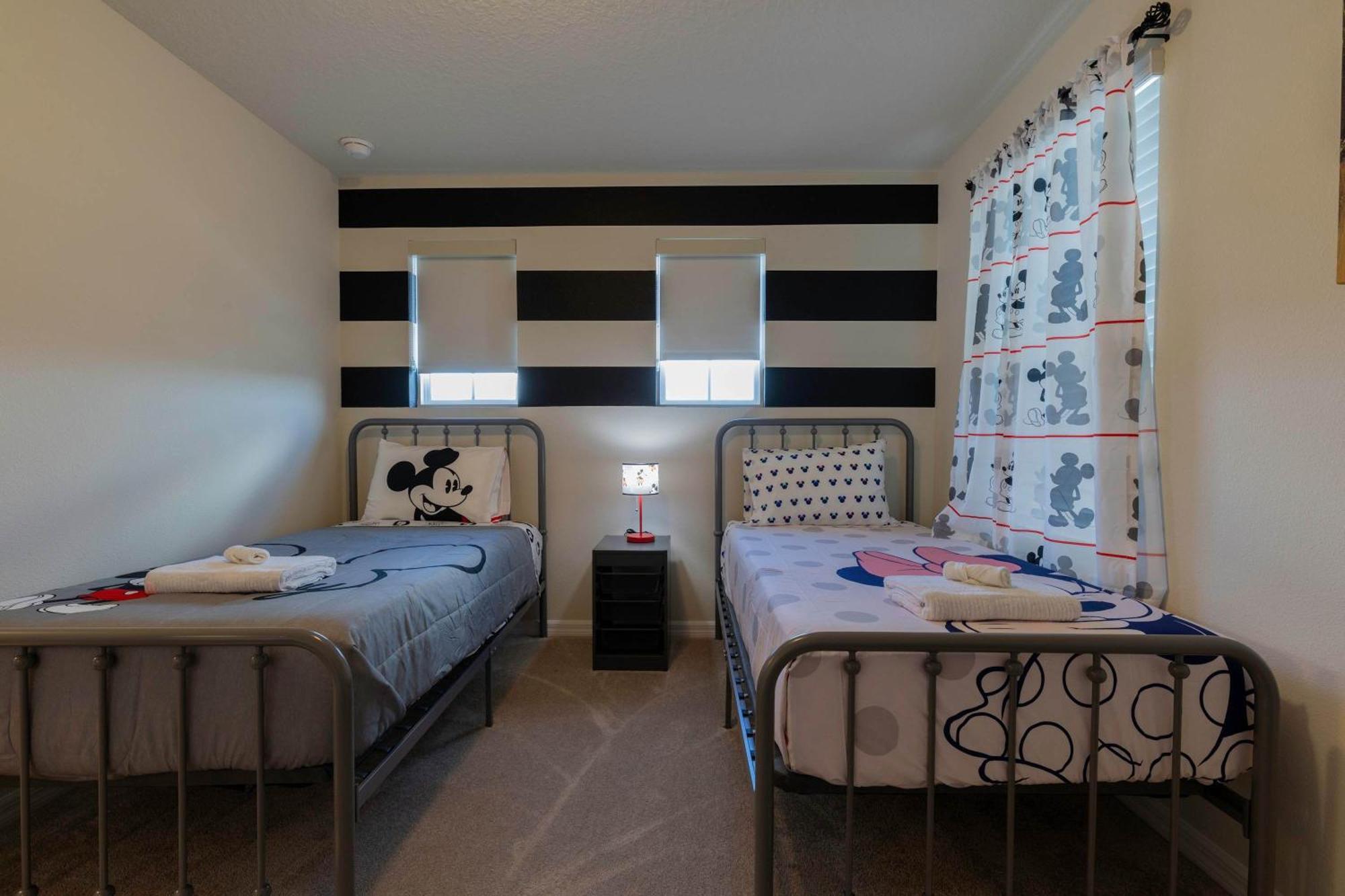 Family Friendly 5br Pool Patio & For 10 * Orlando