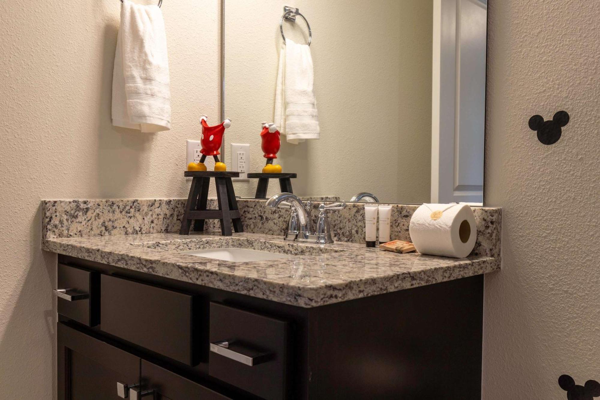 Family Friendly 5br Pool Patio & For 10 Holiday home Orlando
