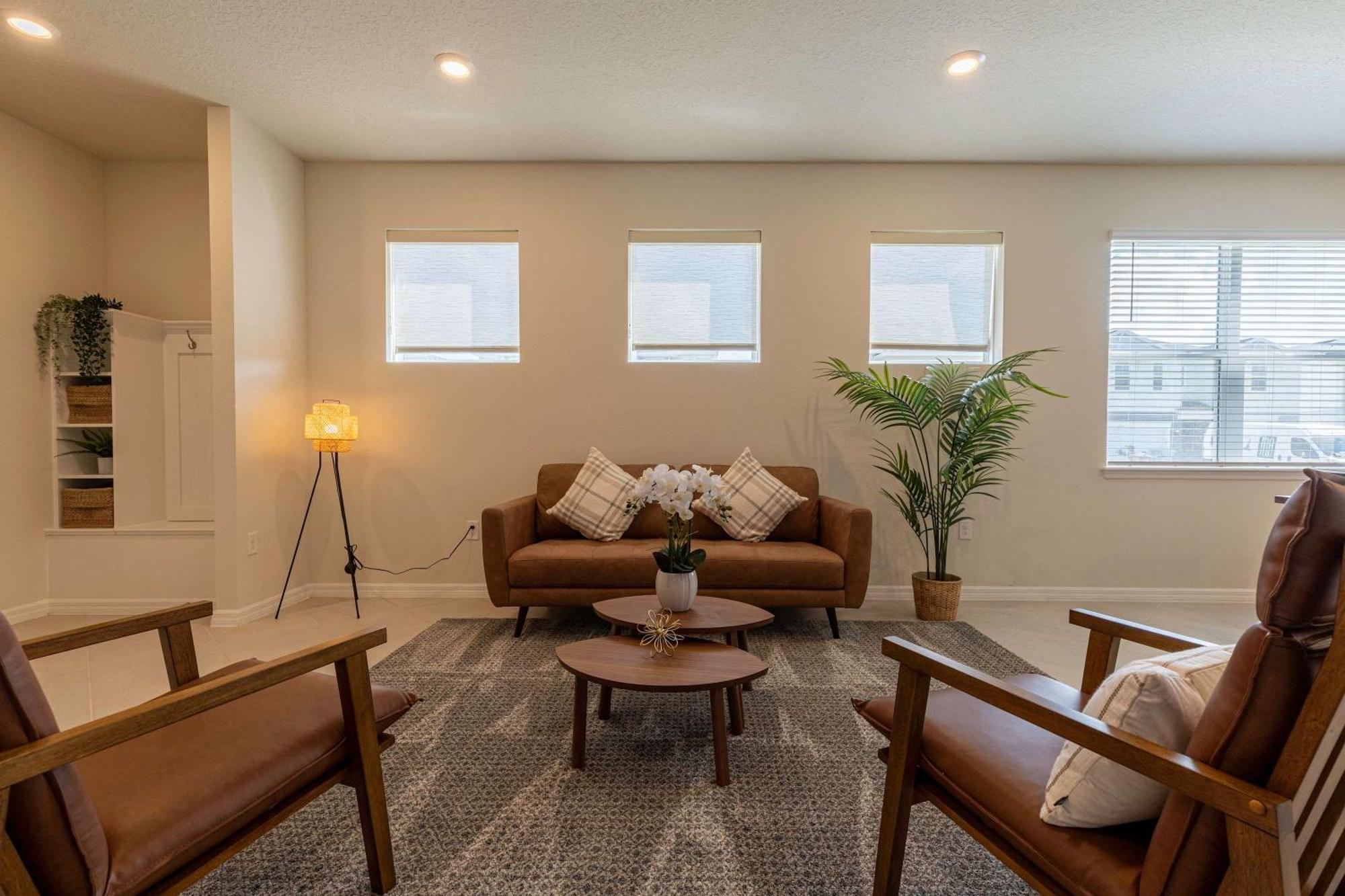 Family Friendly 5br Pool Patio & For 10 Holiday home
