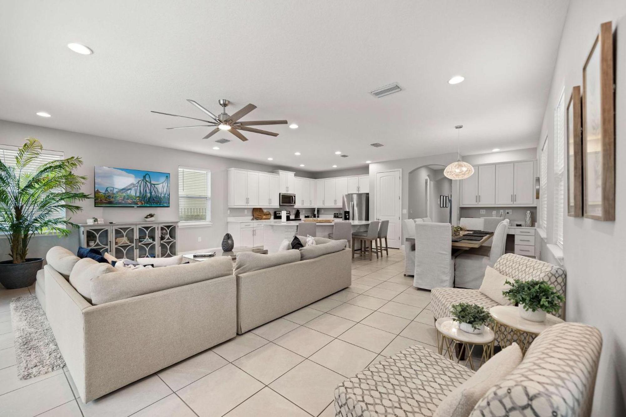 Charming 6 Bdrm House With Private And Pool In Encore Holiday home