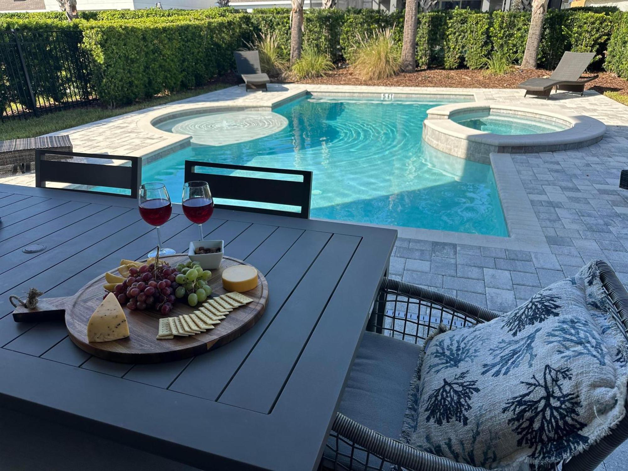 Holiday home Charming 6 Bdrm House With Private And Pool In Encore