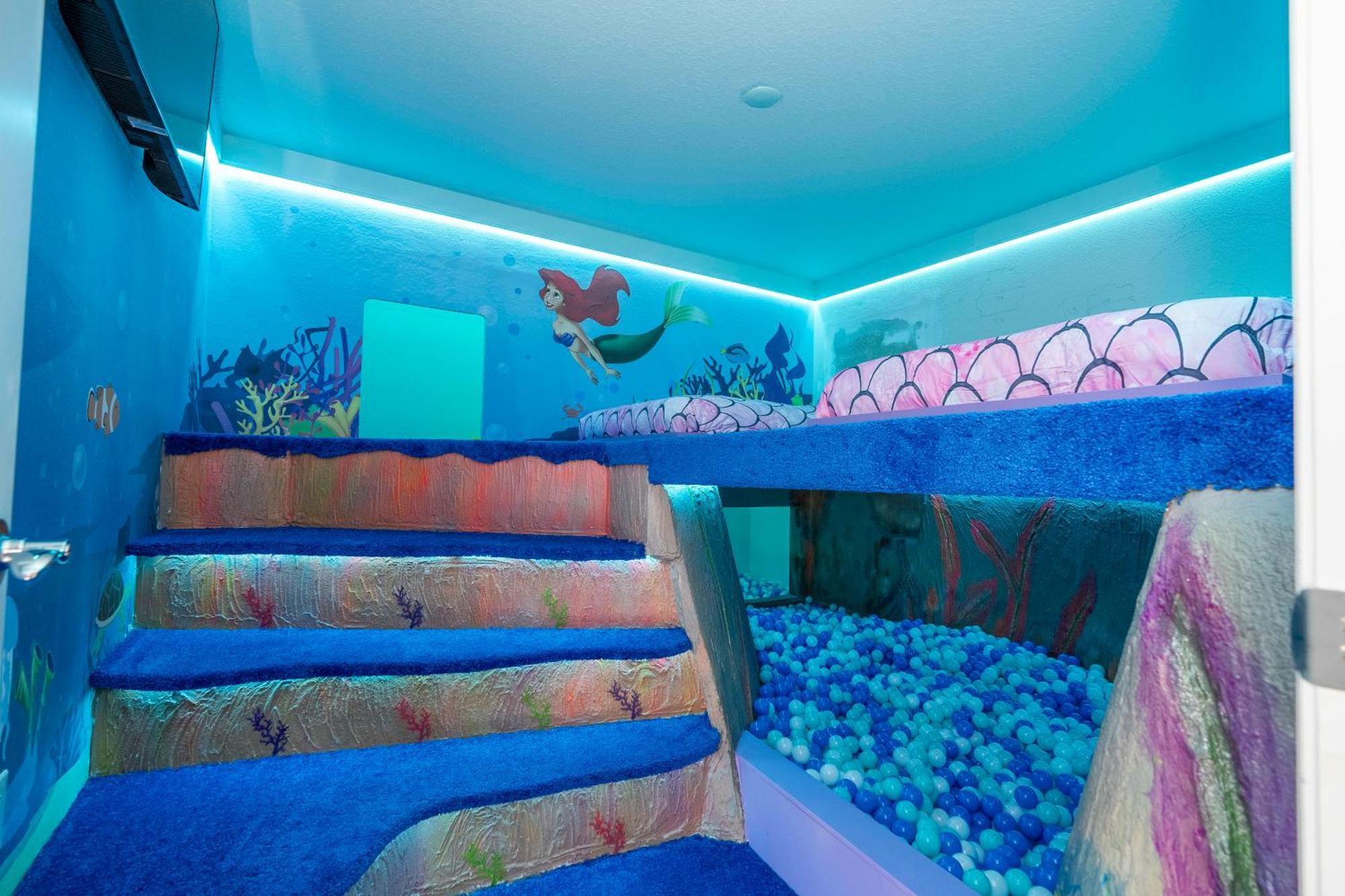Super Mario 10bed W Free Access 16295 Holiday home *