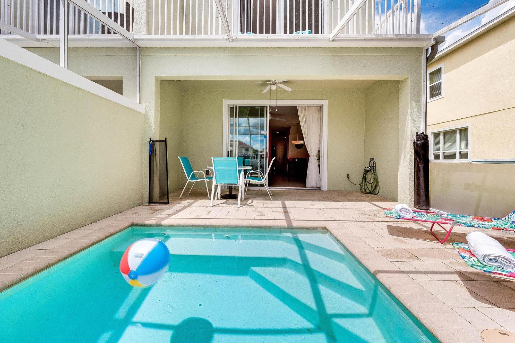 Apartment Affordable Pool 3 Bed 3 Bath *