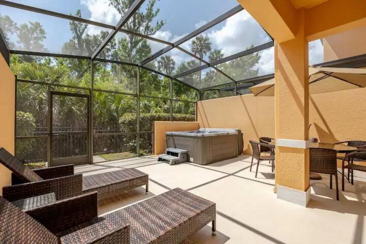 Corvette Getaway - 2 Beds - Jacuzzi - Forest View Holiday home