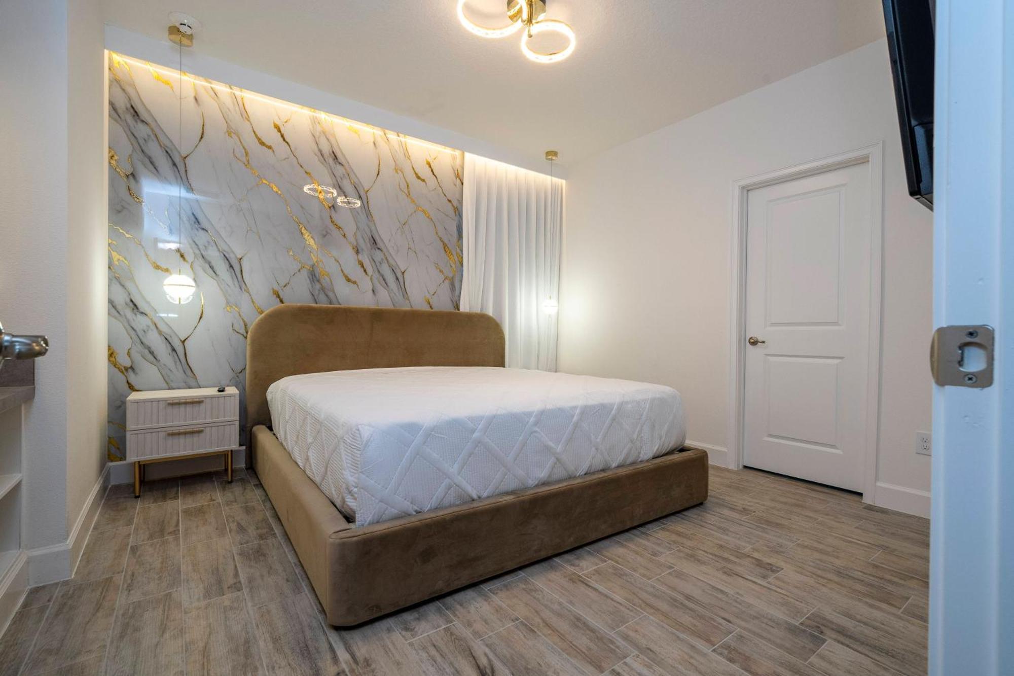 Holiday home Brand New 15bed Wprivate Pool 5824 Orlando