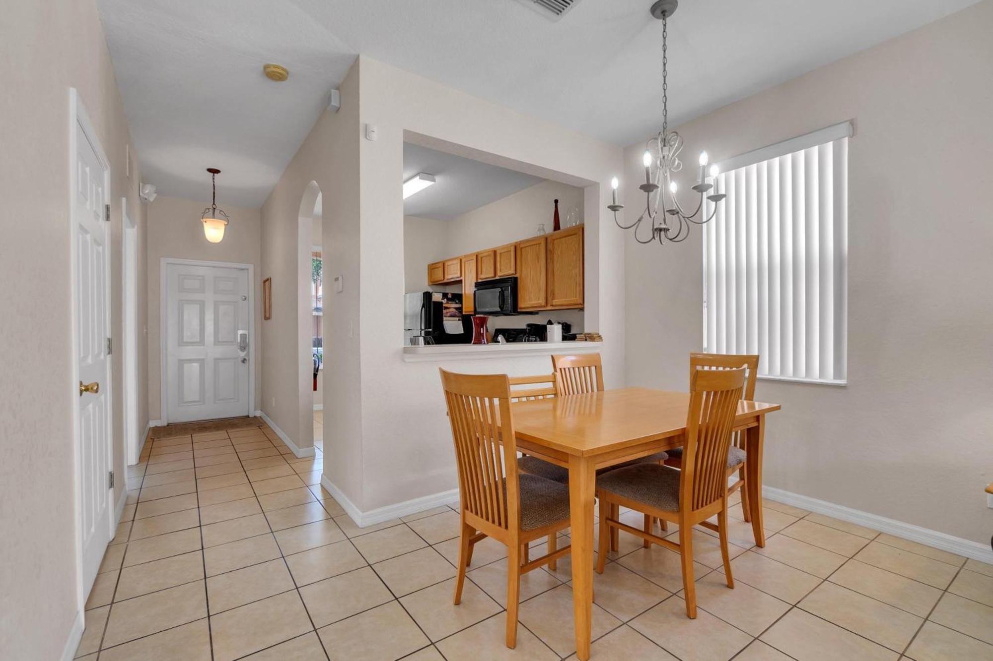 Apartment Ro2707bd - 4bedrms - Regal Oaks