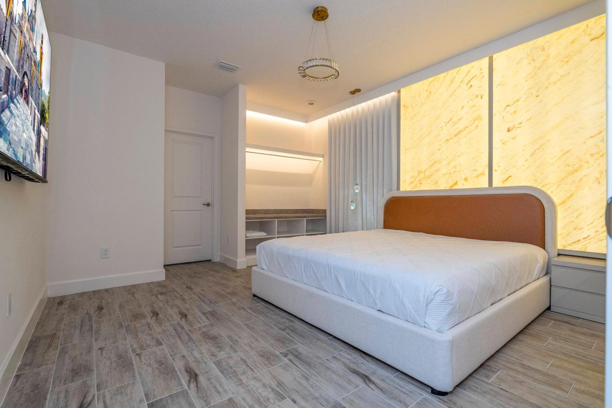 Brand New 15bed Wprivate Pool 5824
