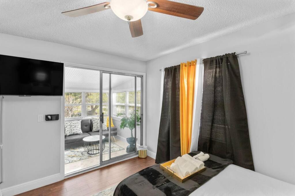 Holiday home King Bd Charming 2-storey W Privateyard Orlando