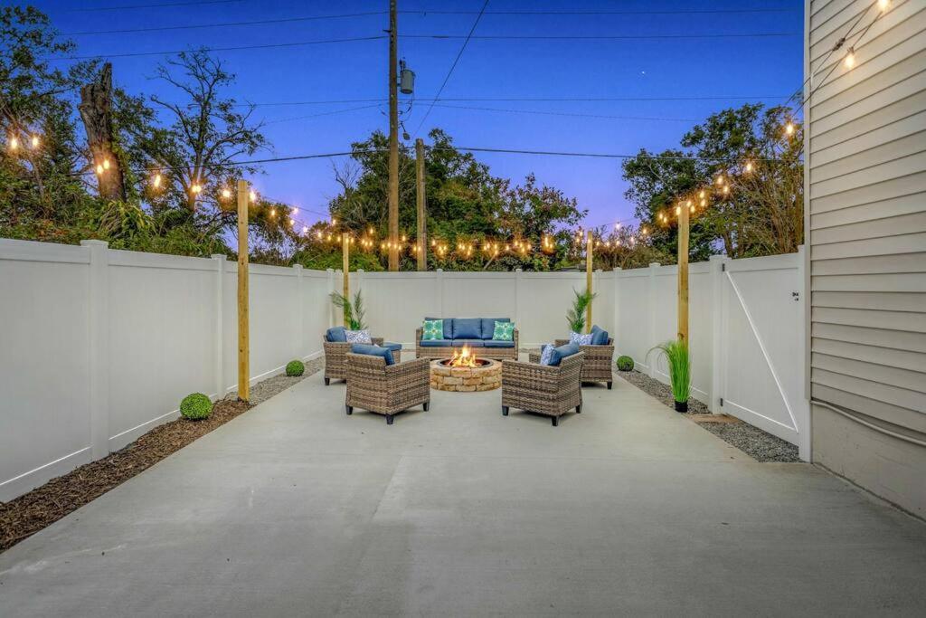 Holiday home King Bd Charming 2-storey W Privateyard