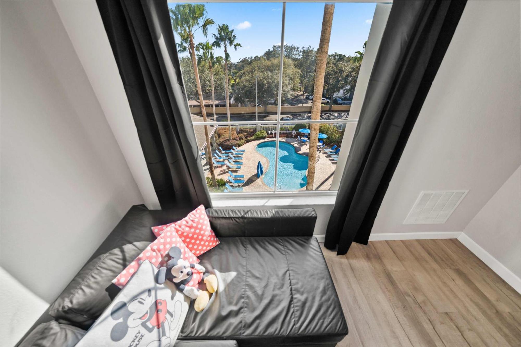 Epic Disney, Universal Shuttle Apartment *
