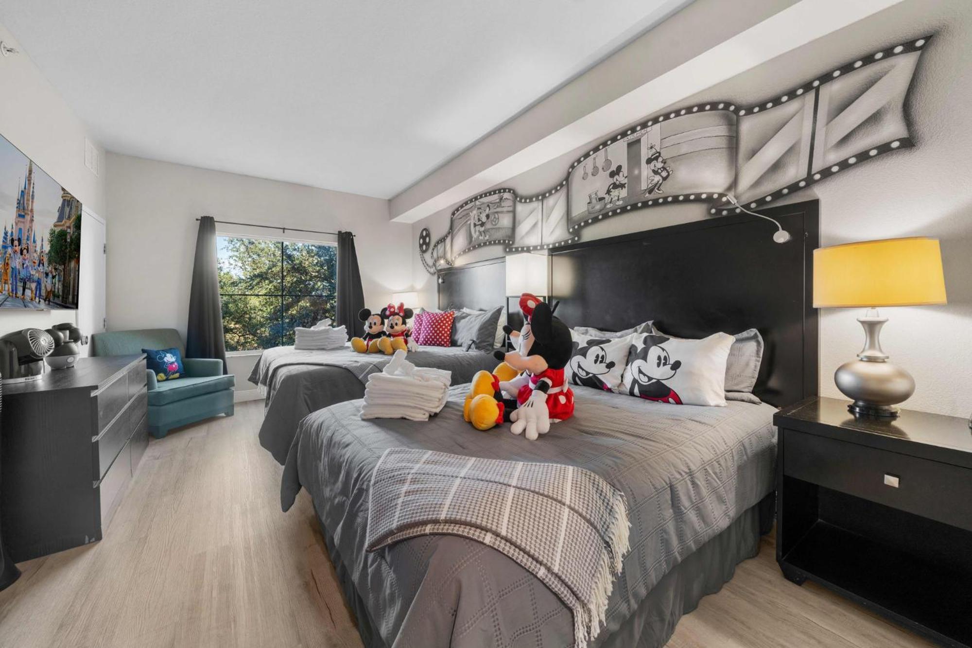 Shuttle King Bed Free Park *