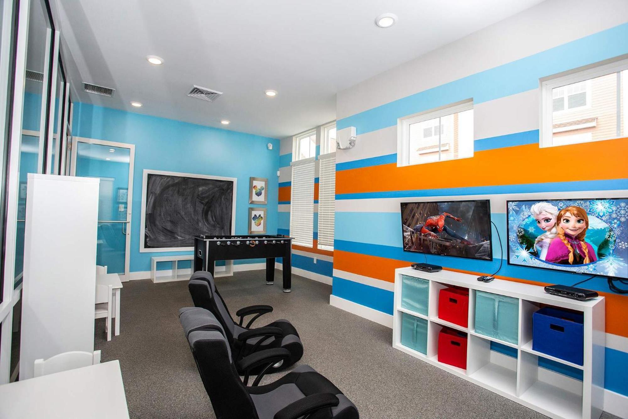 Chic 4 Bedroom At Summerville Minutes From *