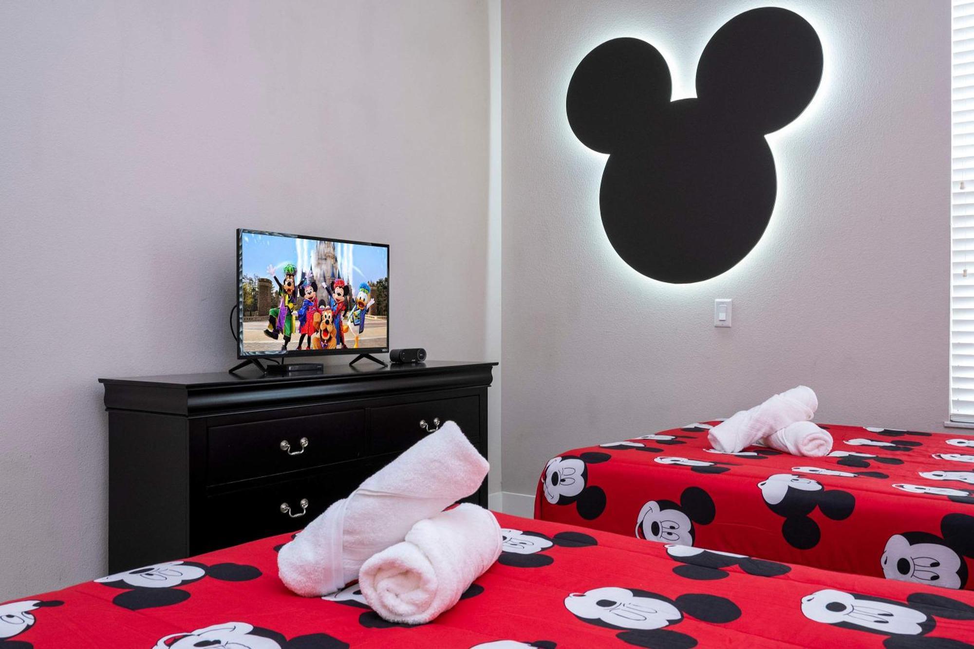 Modern Chic Mickey And Toy Story Orlando