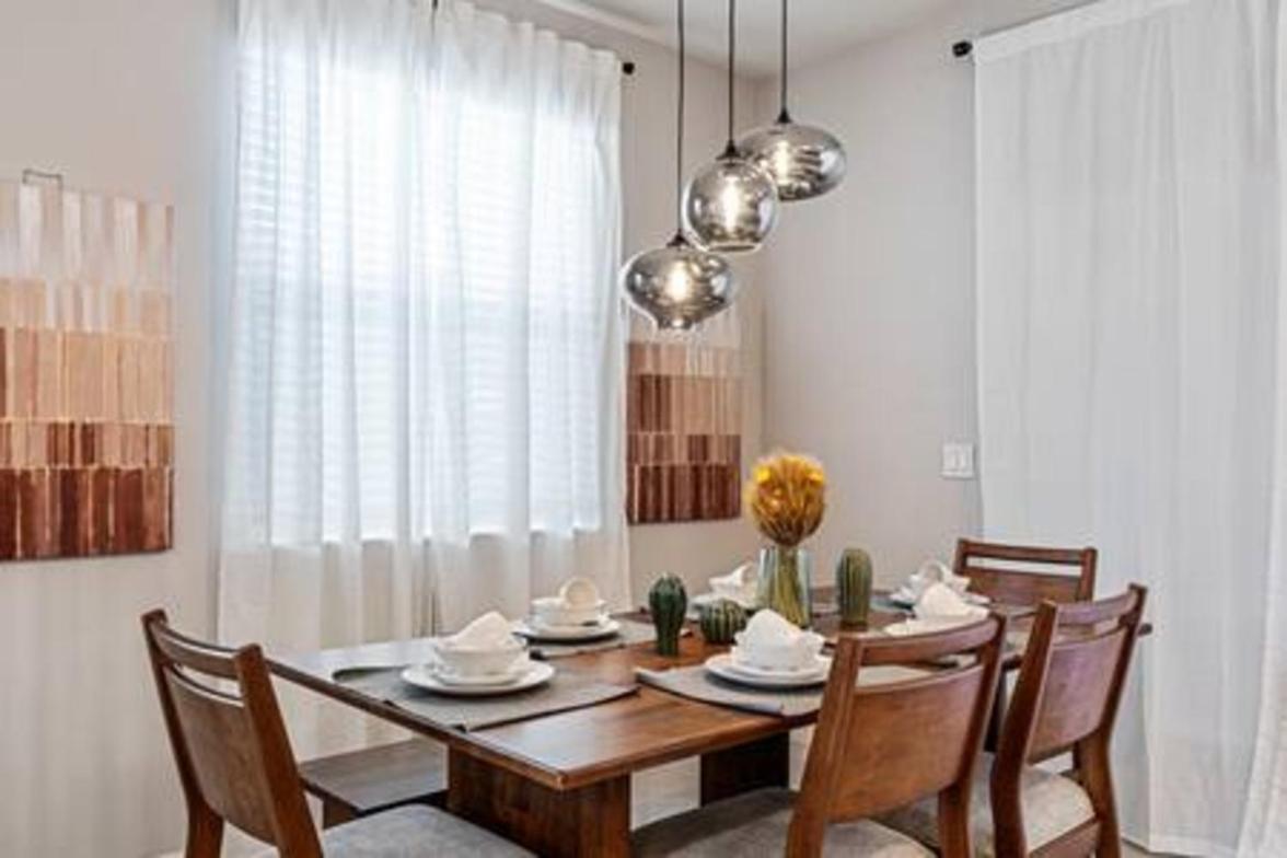 Stunning 5b45b, Heated Pool & Bbq *