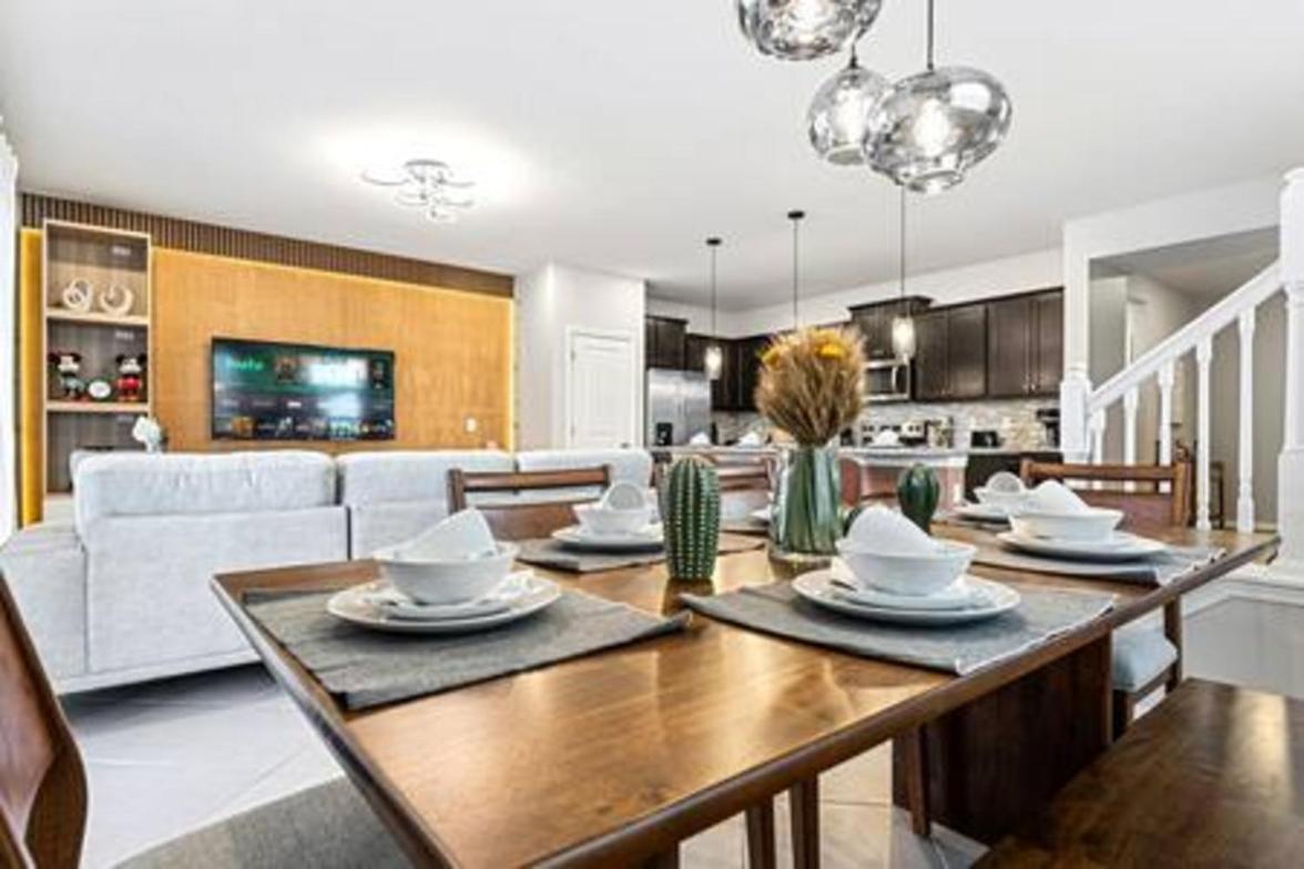 Stunning 5b45b, Heated Pool & Bbq *