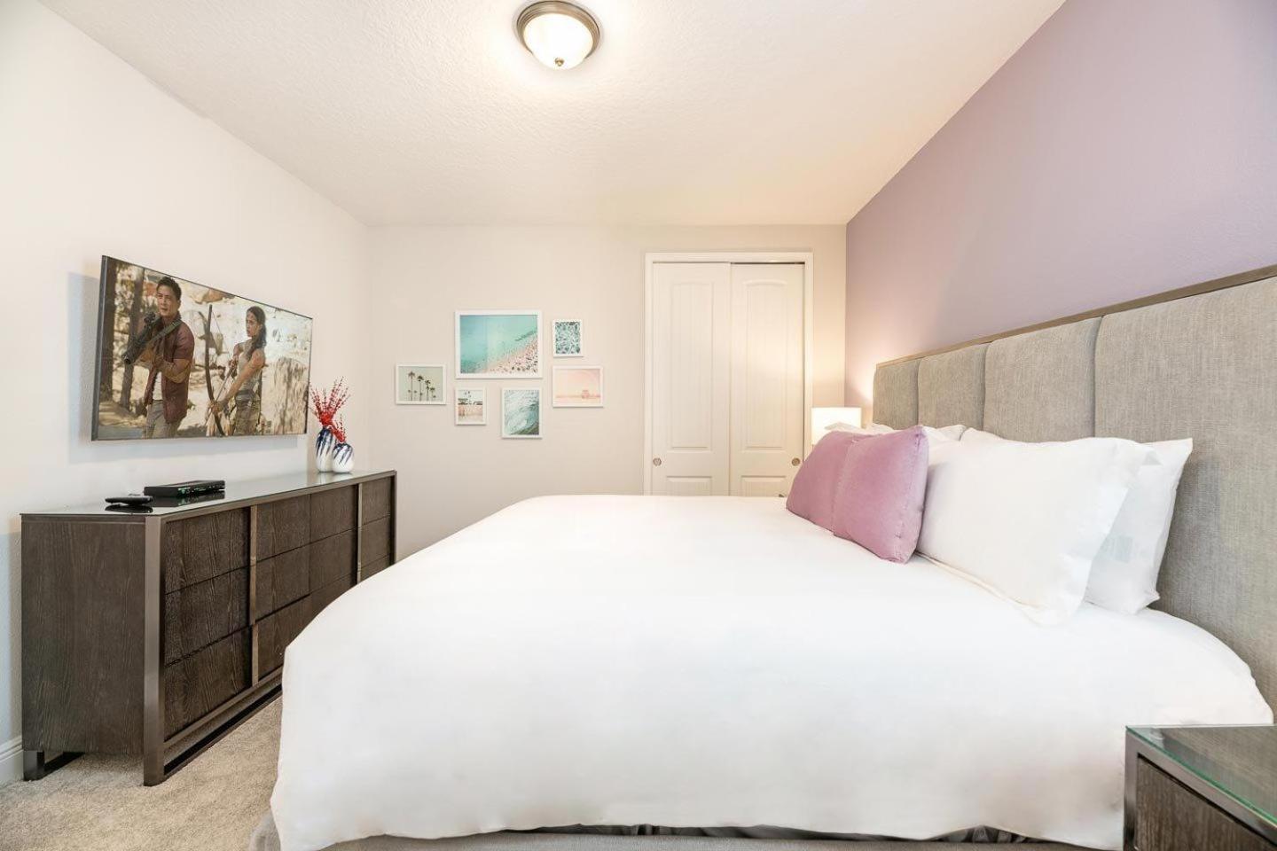 Ravishing 6 Bdrm With Games At Encore Holiday home