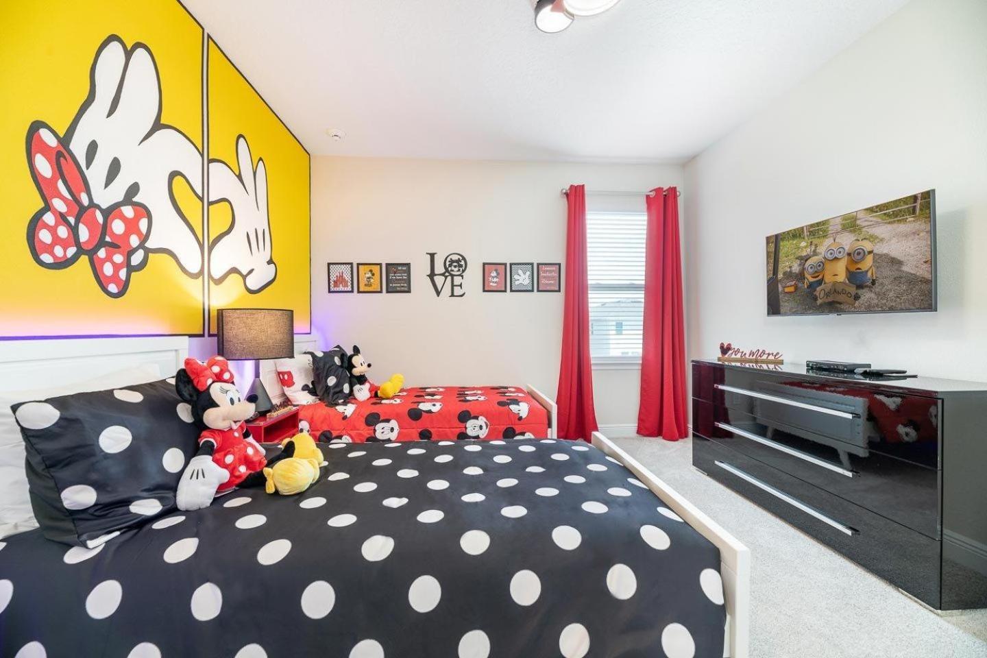 Sophisticated 7 Bdrm With Theater At Encore Holiday home *