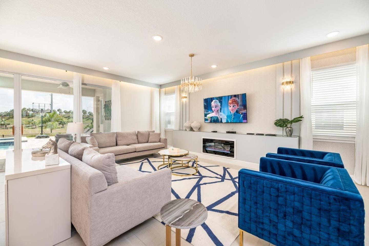 Grand 11 Bdrm With Games At Encore Holiday home