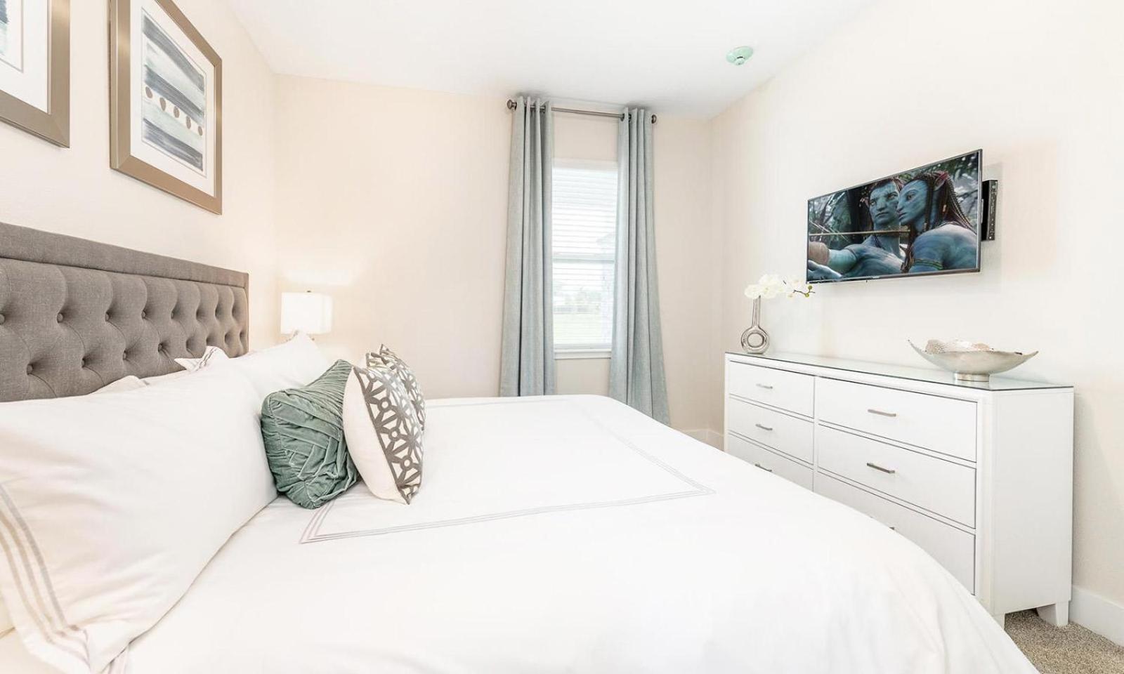 Lavish 8 Bdrm With Themed Bedrooms At Encore