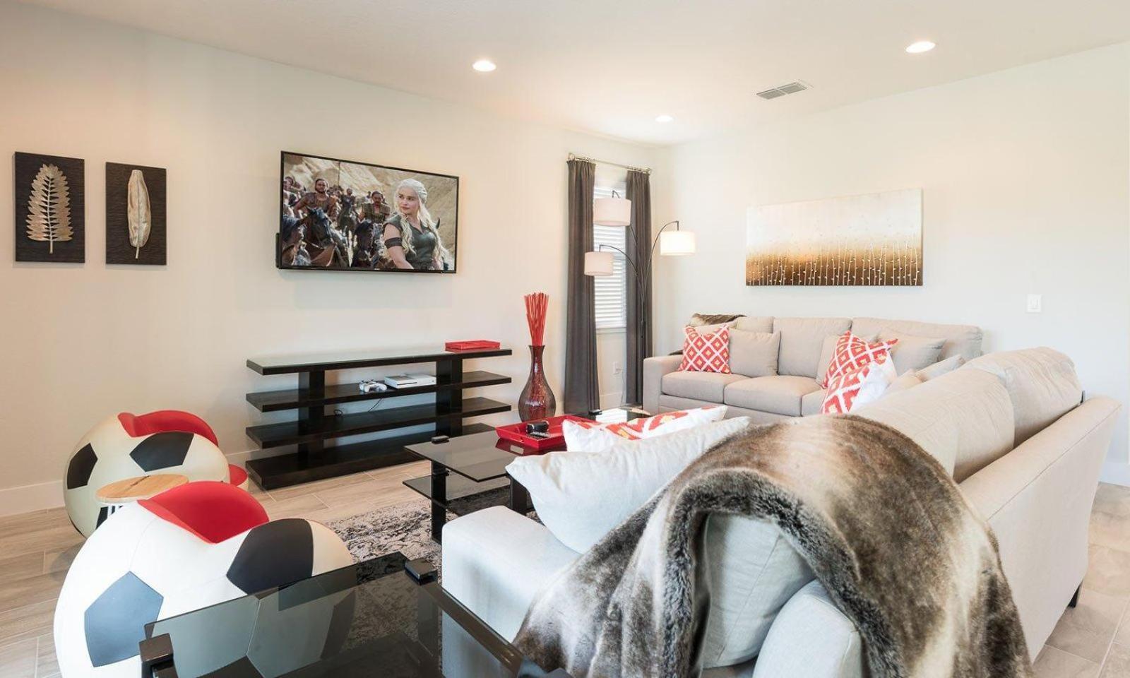 Modern 5 Bdrm With Themed Games At Encore Holiday home