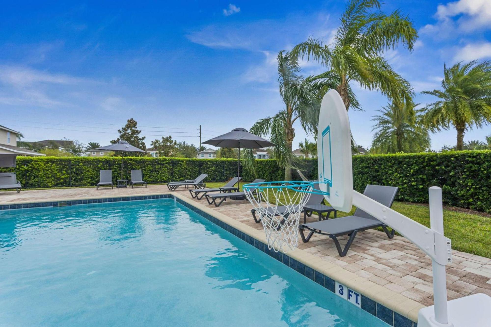 Radiant Classic 10 Bdrm With Games At Encore Holiday home *