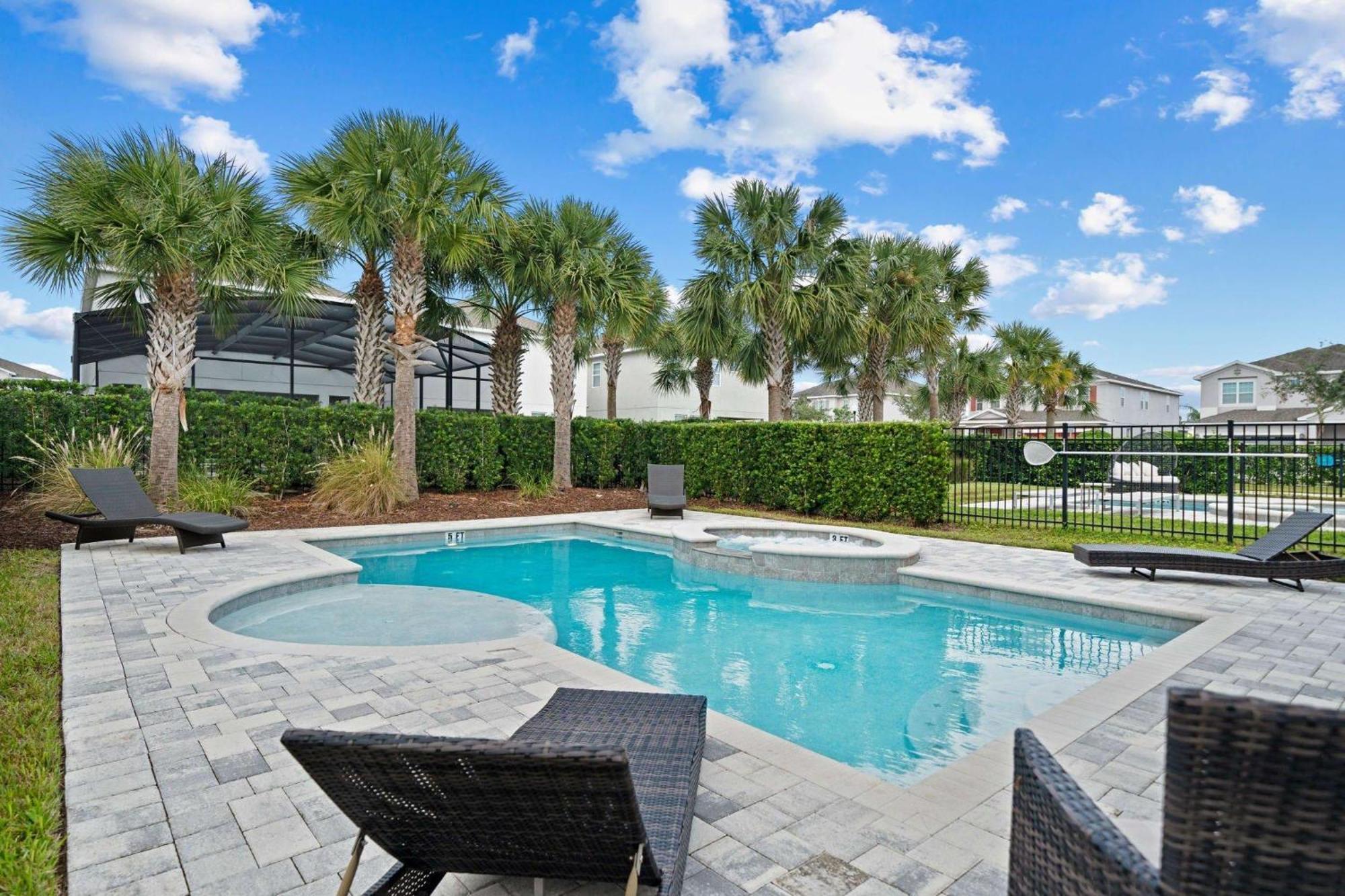 Charming 6 Bdrm House With Private And Pool In Encore Holiday home Orlando