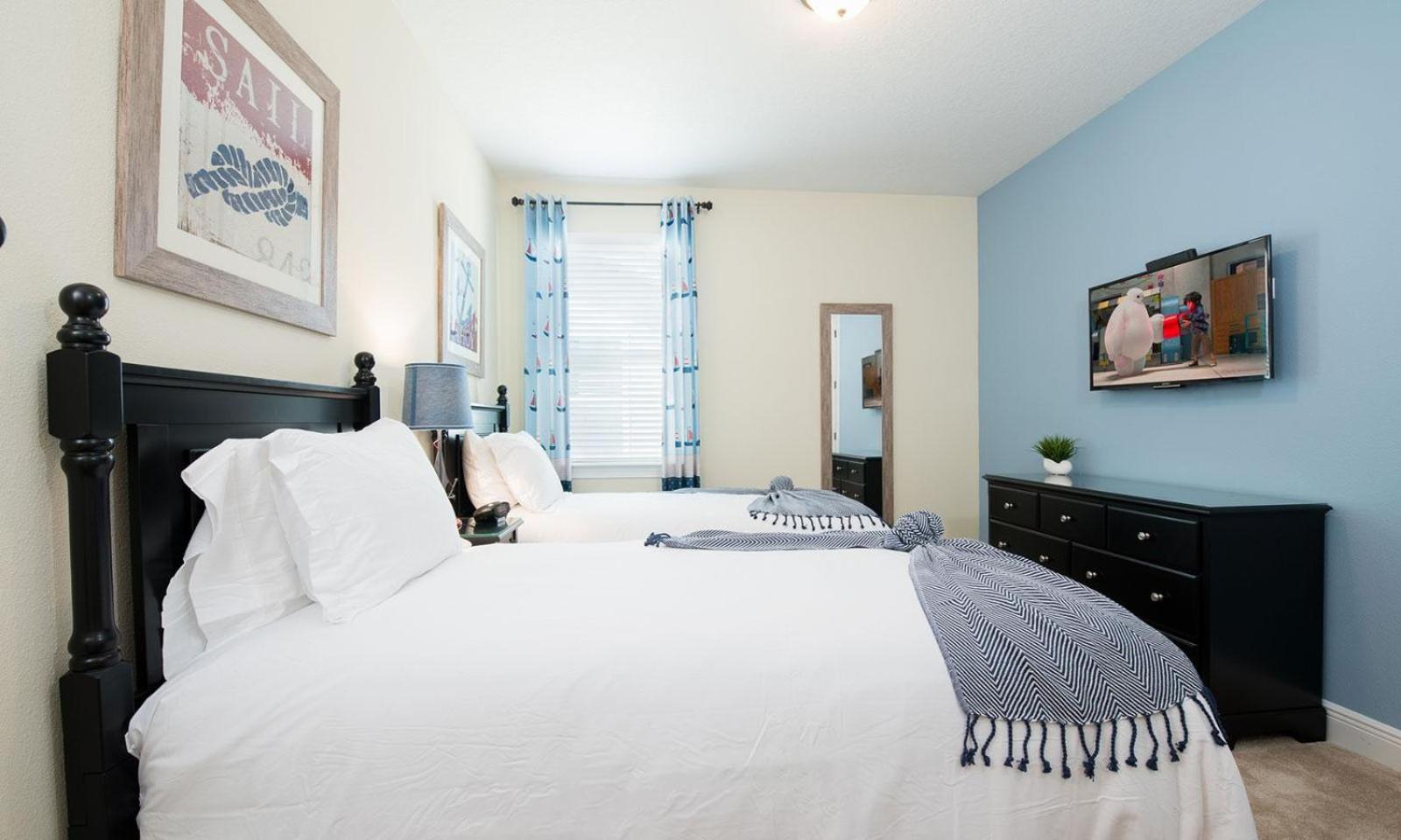 Spacious Graceful 10 Bdrm House With Kitchen At Encore Holiday home *
