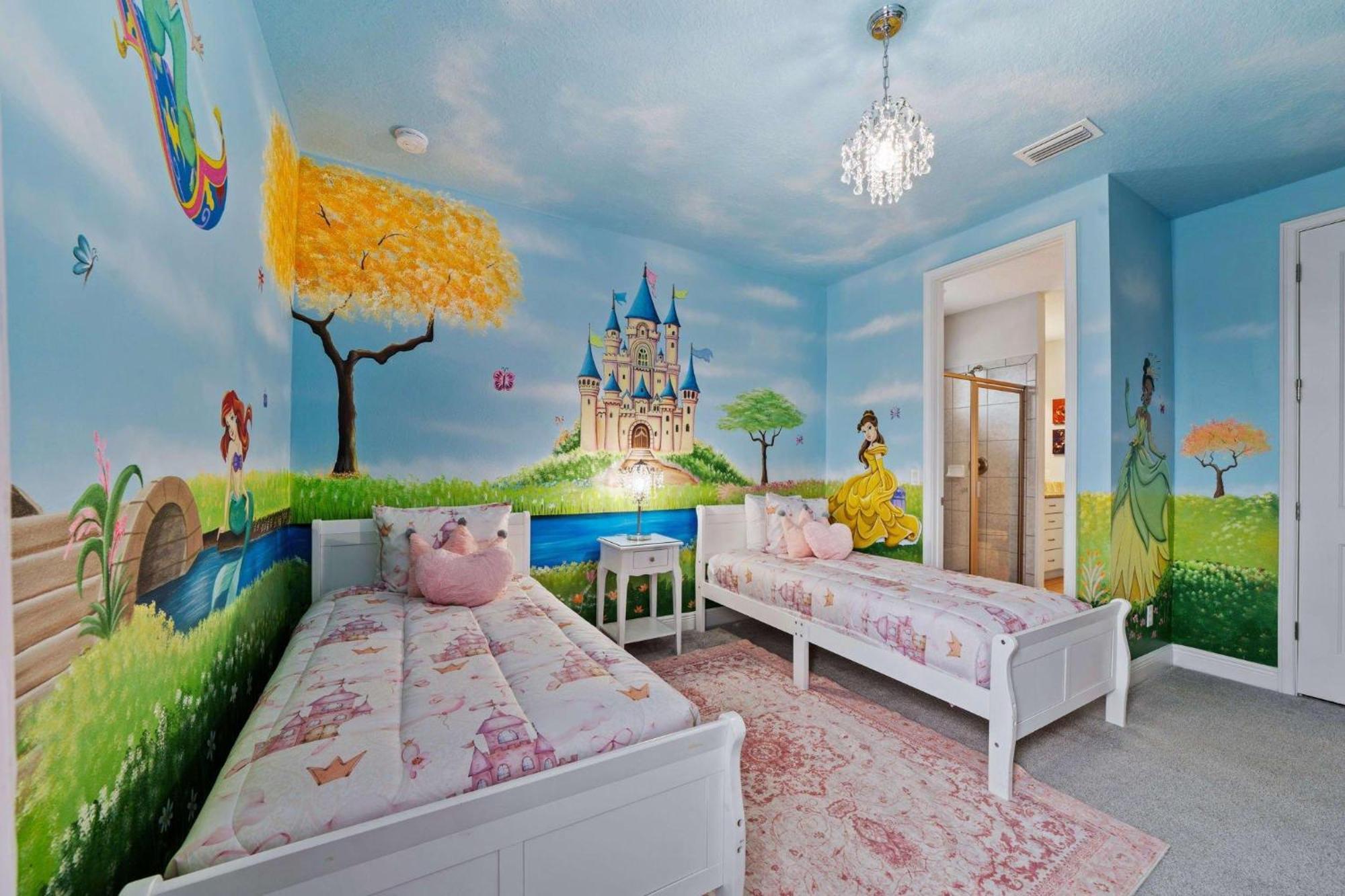 Astonishing 7 Bdrm W Theater At Encore Holiday home