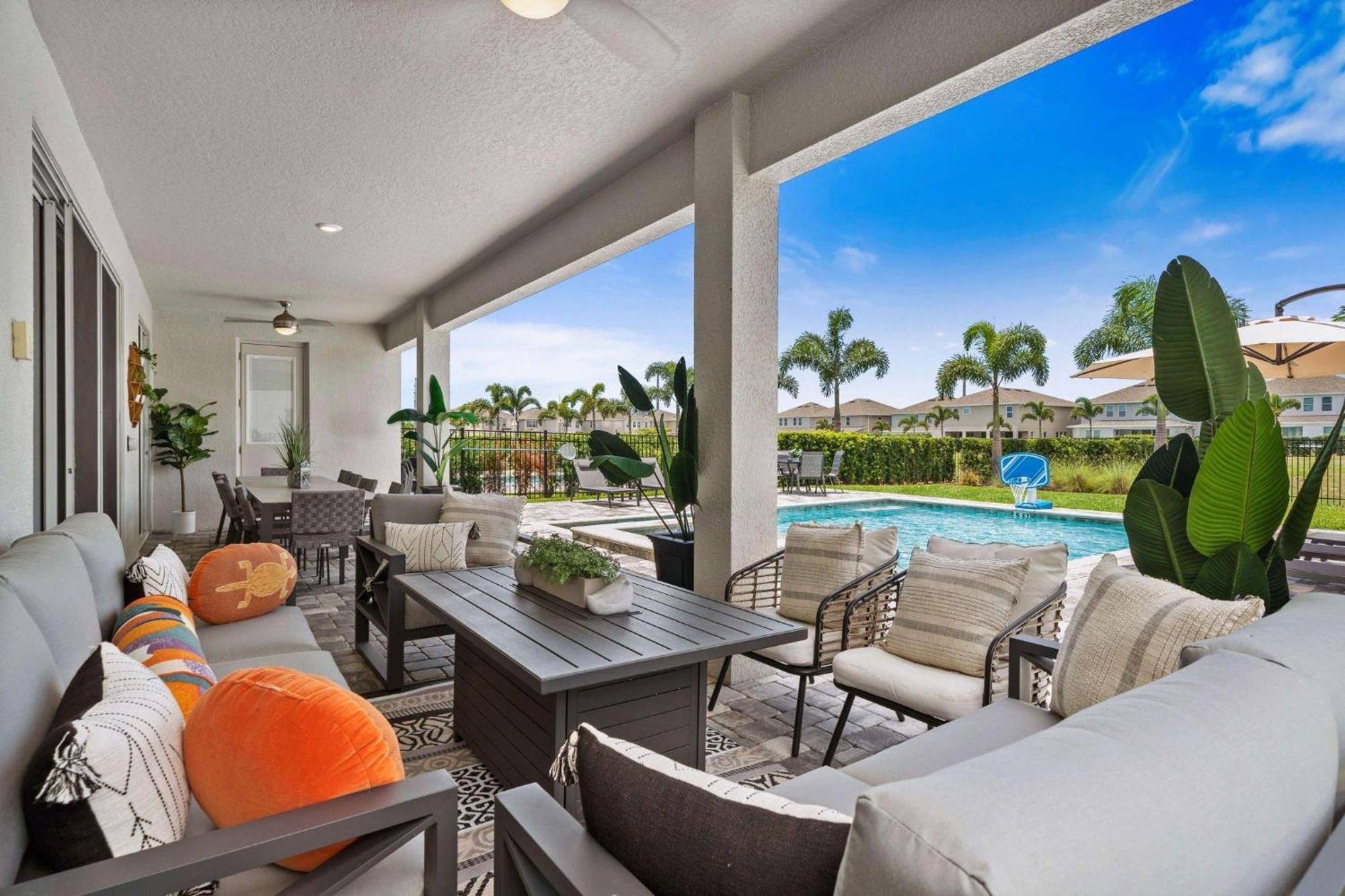 Astonishing 7 Bdrm W Theater At Encore * Orlando