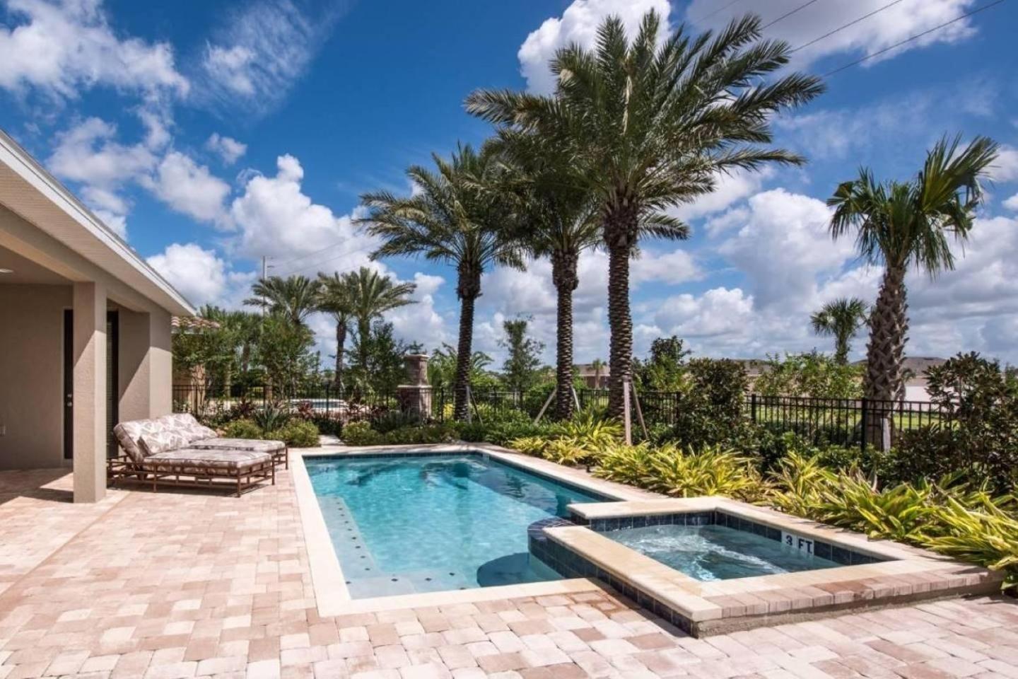 Ec434 - Quaint With Private Pool And At Encore Holiday home *