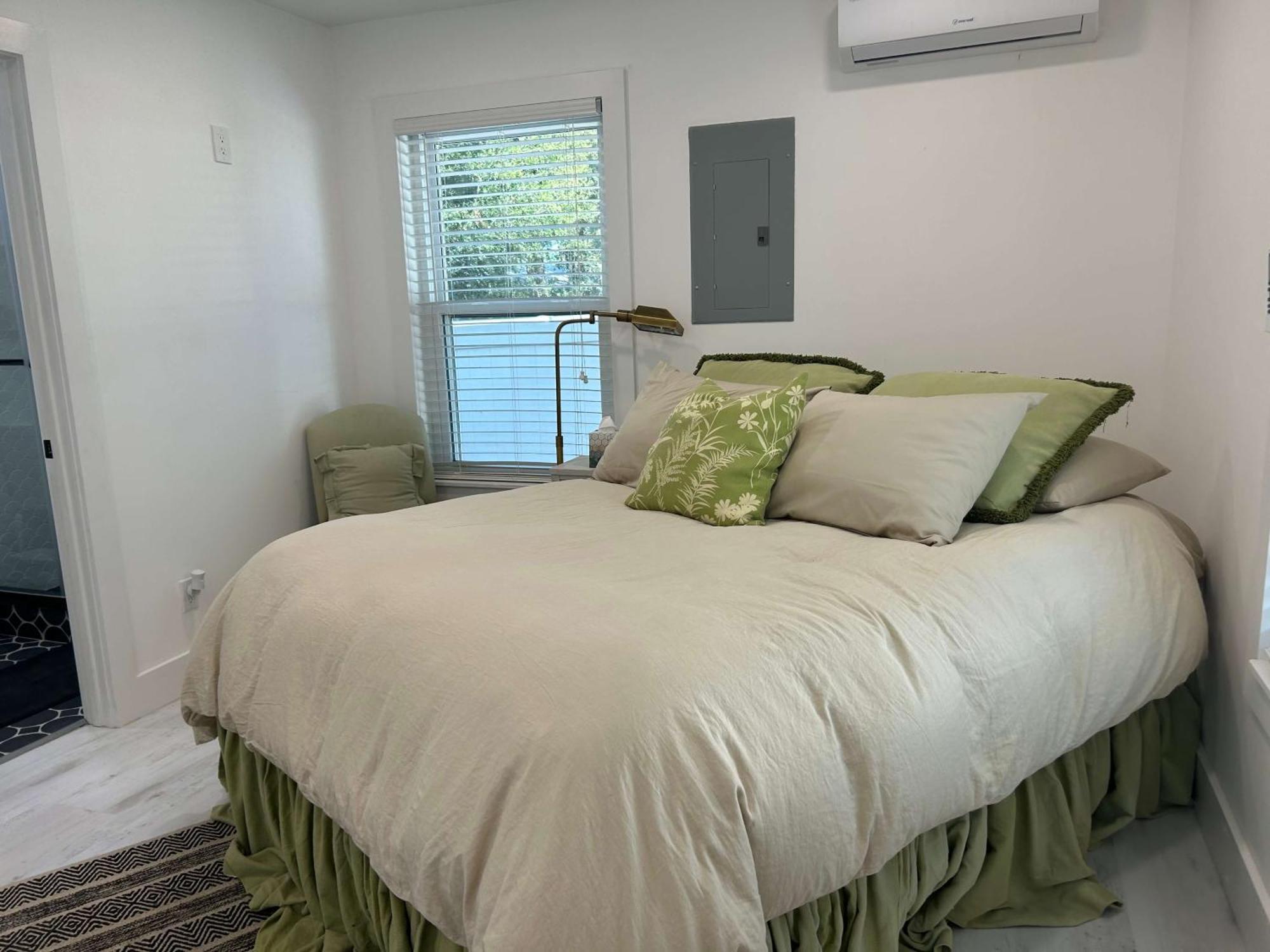 Apartment Tiny House 10 Min From Oia Sleeps 2