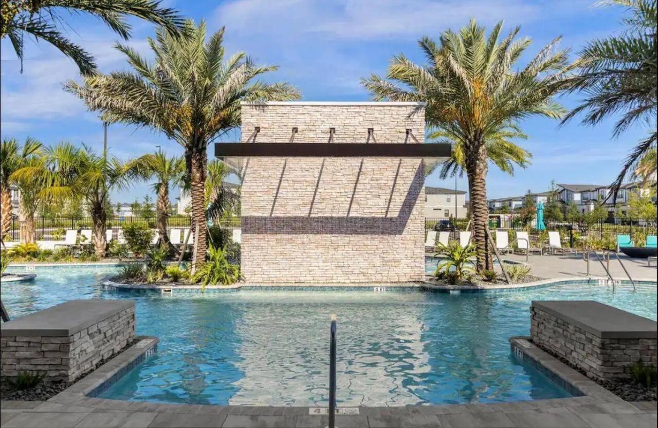 Lux 5br W Game Room, 4 & Private Poo Holiday home Orlando