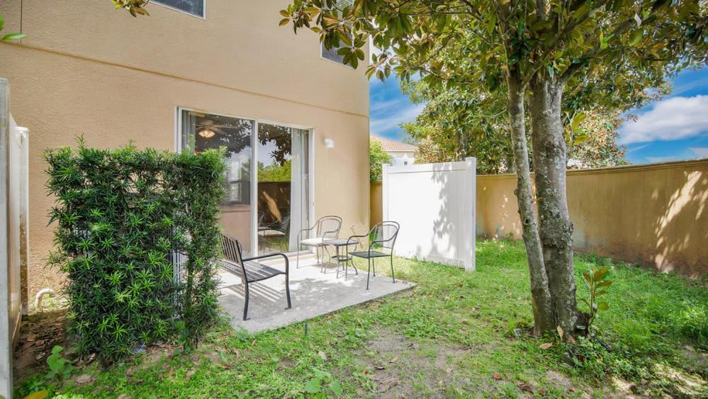 Quiet Corner Gem In Gated Crestwynd Bay Holiday home