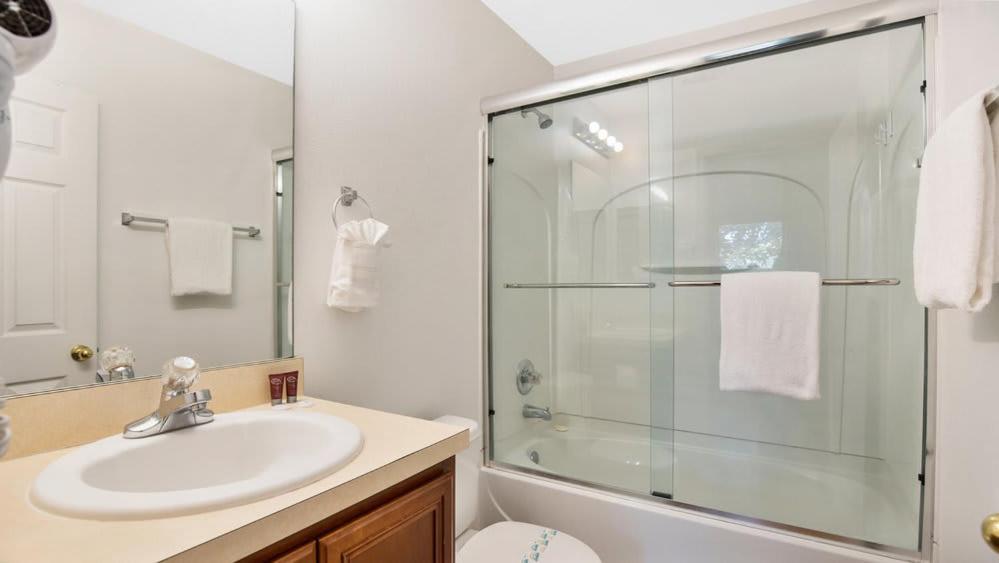 Quiet Corner Gem In Gated Crestwynd Bay Holiday home Orlando