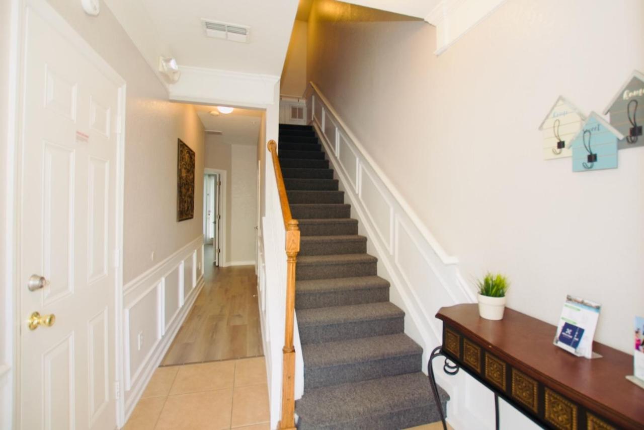 Vista Cay Luxury 3 Bedroom Townhouse *
