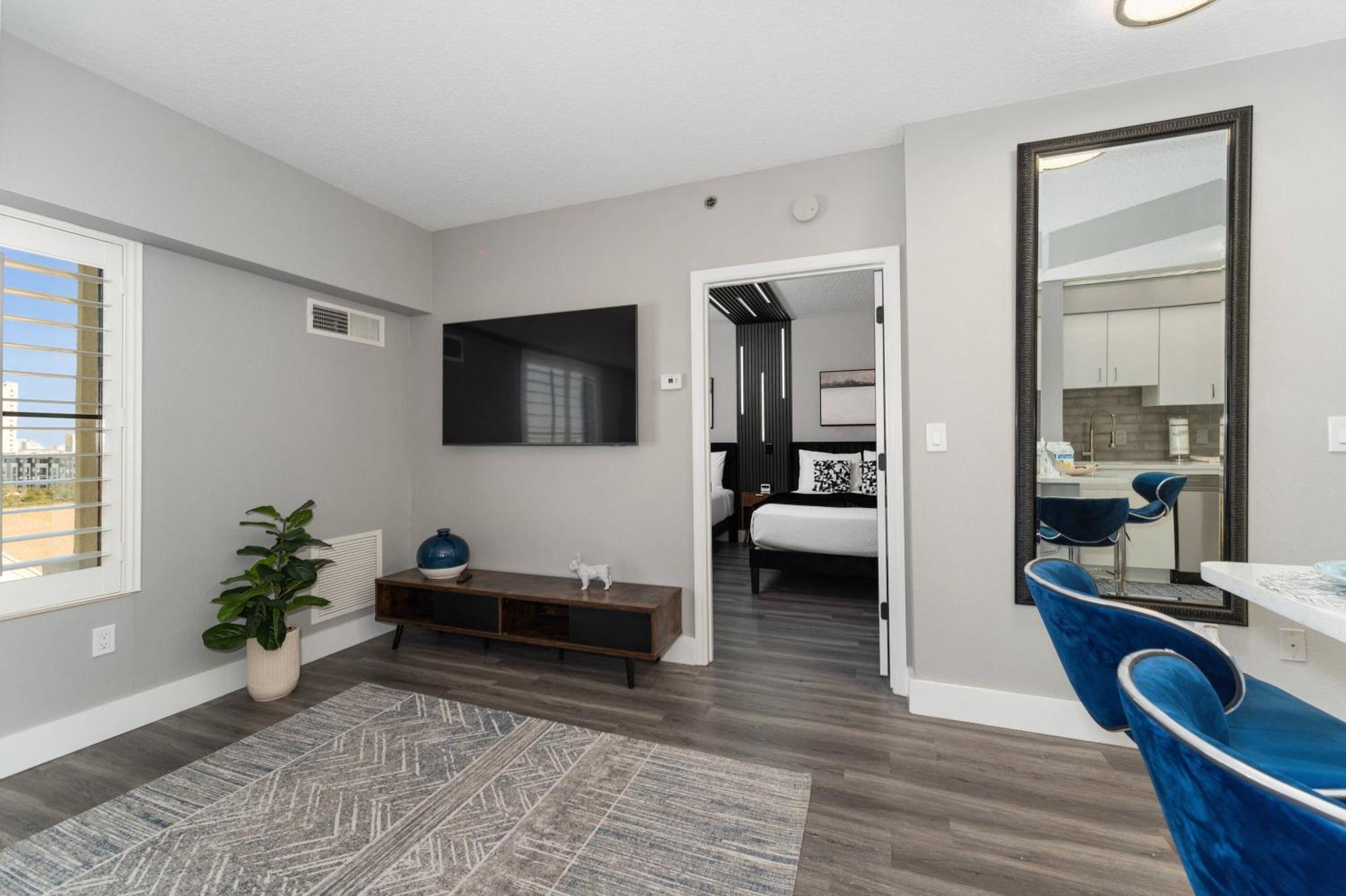 Apartment Comfort Close To Attractions *